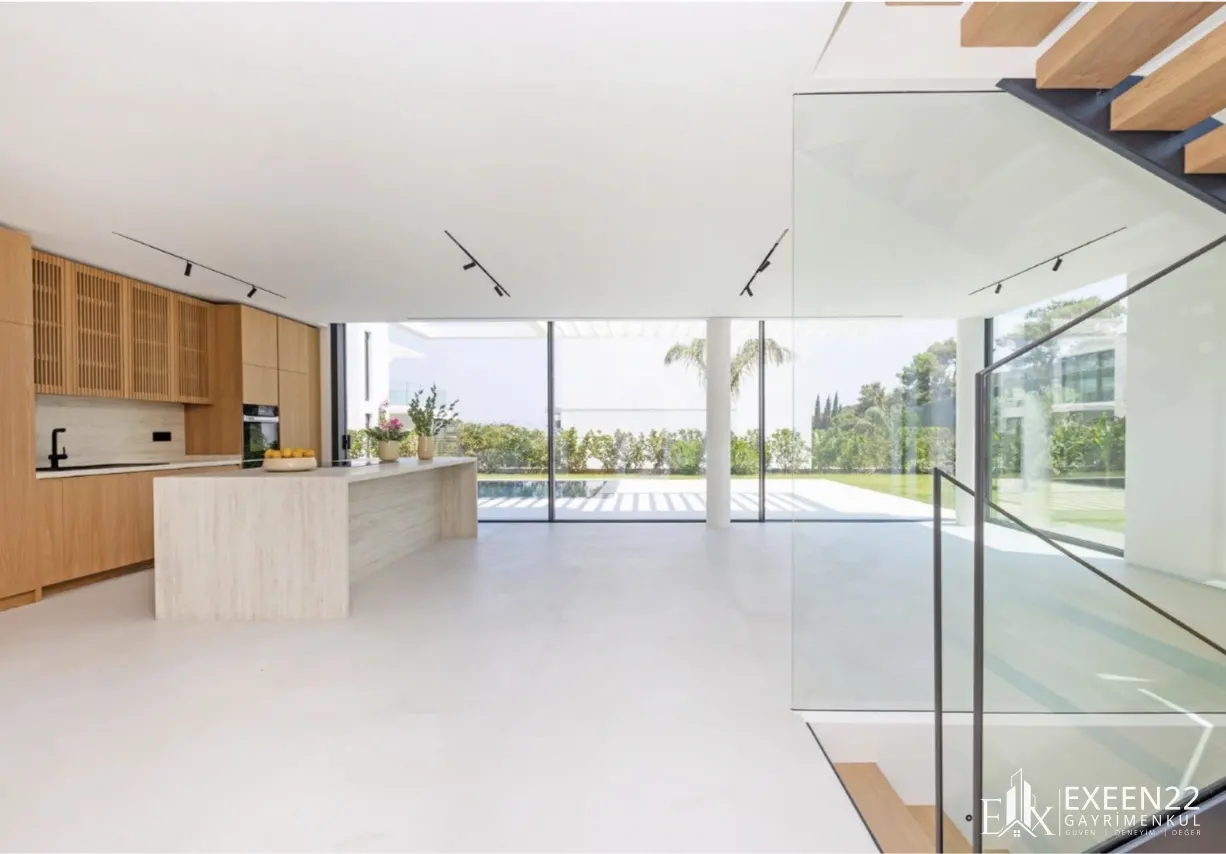 TÜRKBÜKÜ HEBİL DE DENİZE 100 METRE ÖZEL PLAJLI LUXURY VİLLA