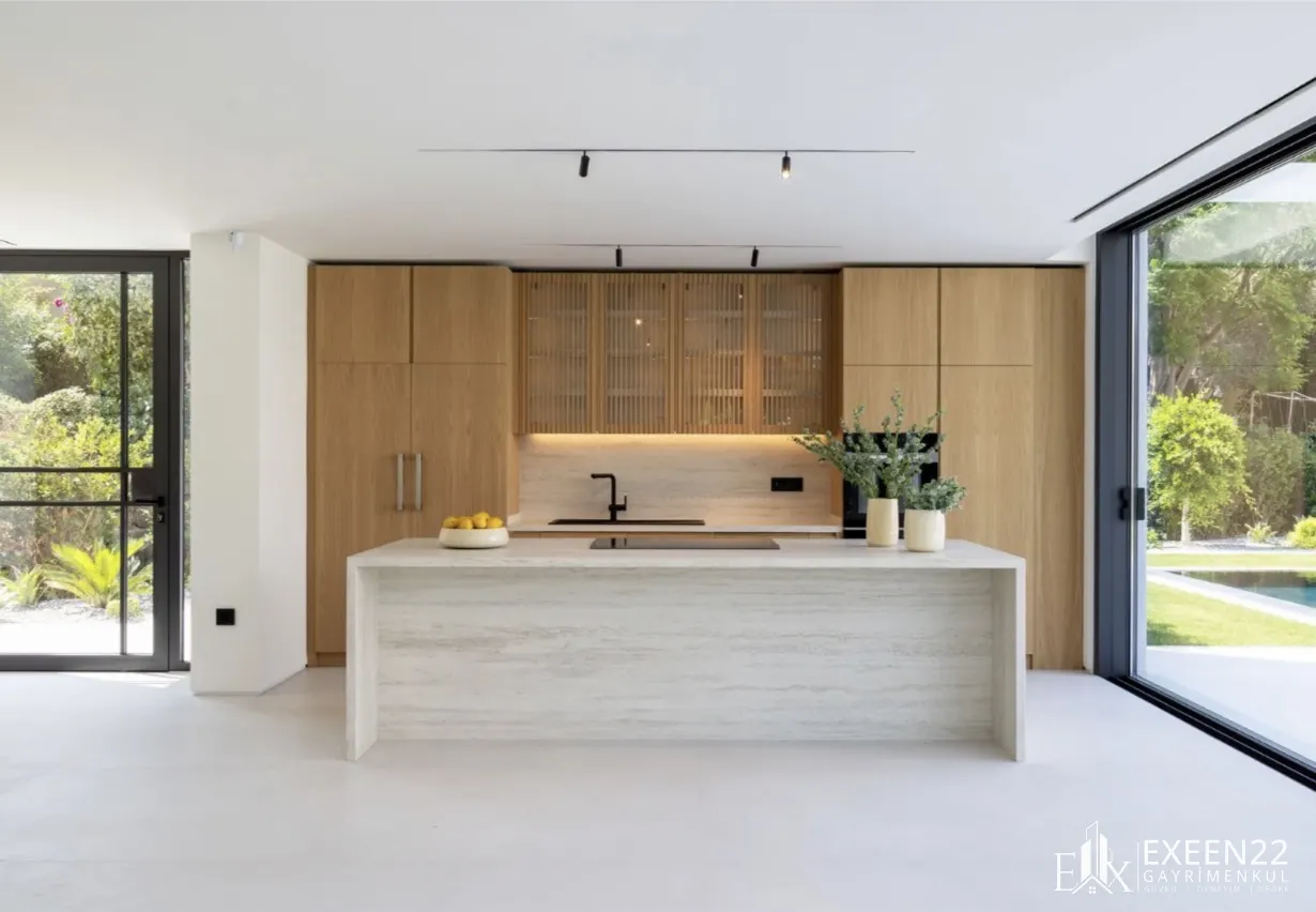 TÜRKBÜKÜ HEBİL DE DENİZE 100 METRE ÖZEL PLAJLI LUXURY VİLLA