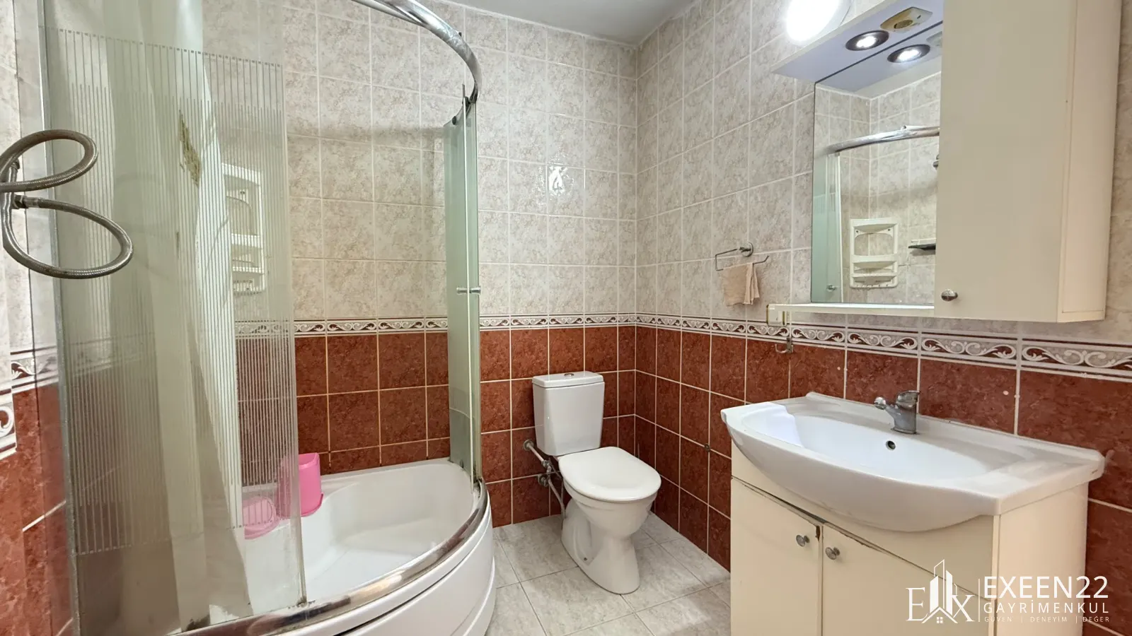 BODRUM GÜNDOĞAN MERKEZDE 3+1 DENİZE 2DK YÜRÜME MESAFESİNDE ÜST KAT DAİRE