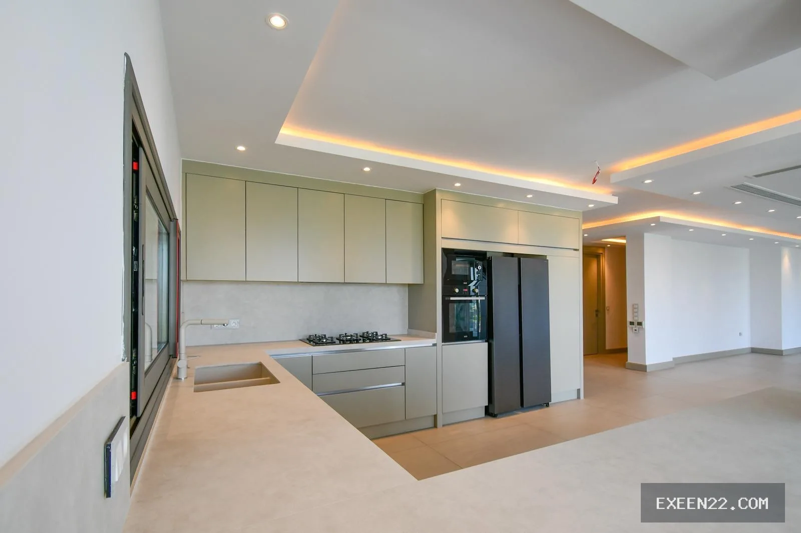 YALIKAVAK MERKEZ'DE MARİNAYA YÜRÜME MESAFESİNDE 1.000 M2 ARSA İÇERİSİNDE MÜSTAKİL LUXURY VİLLA