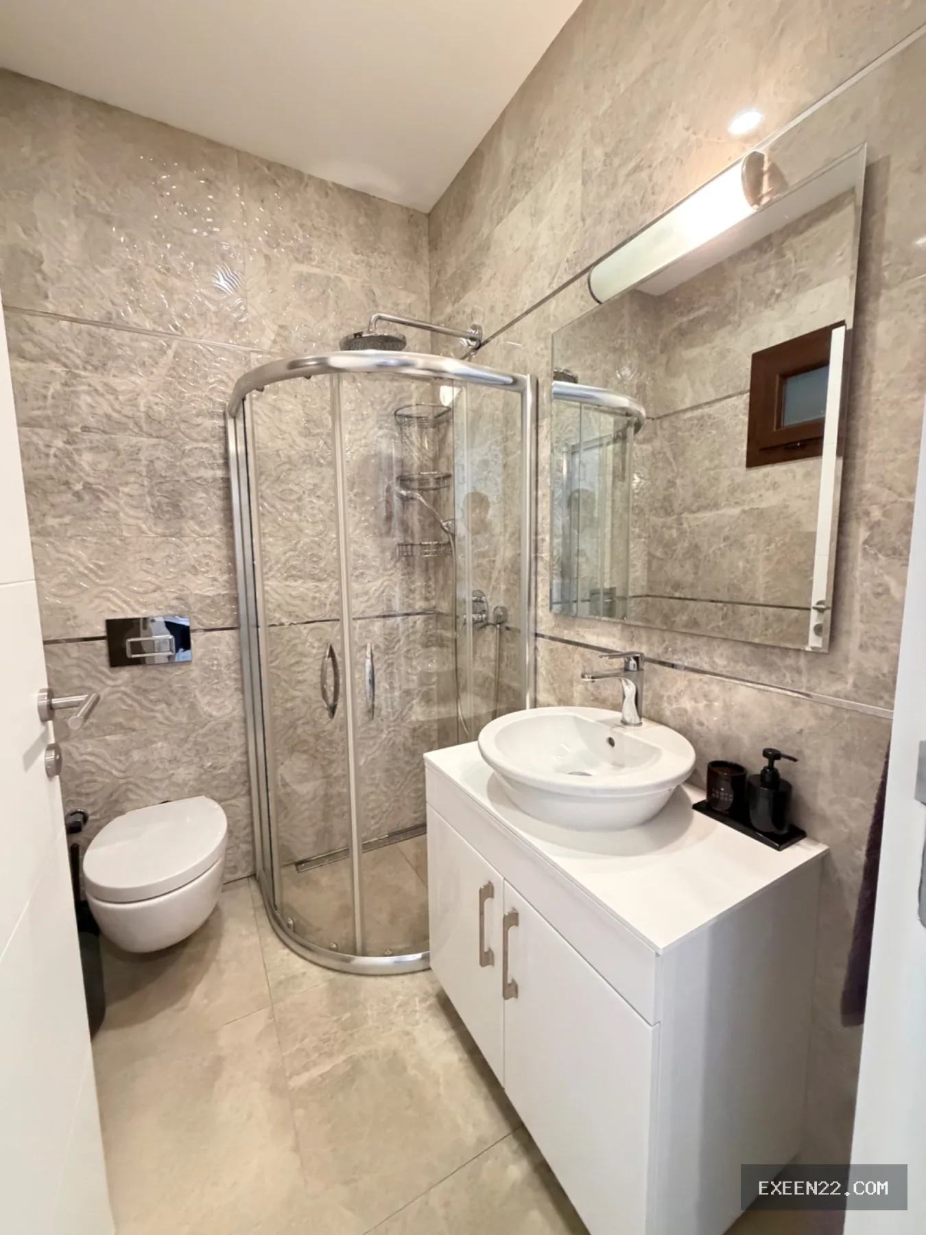 GÜMÜŞLÜK KOYUNBABA'DA EŞSİZ DENİZ MANZARALI 4+1 ÖZEL HAVUZLU MÜSTAKİL VİLLA