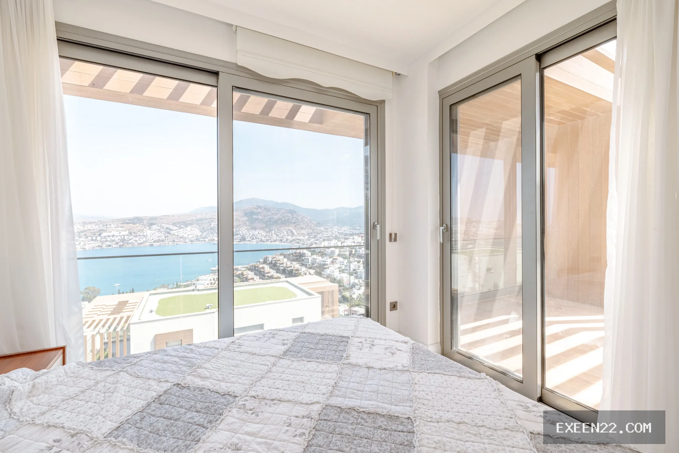 BODRUM GÜNDOĞAN DA DENİZ MANZARALI ÖZEL HAVUZLU 6+2 VİLLA