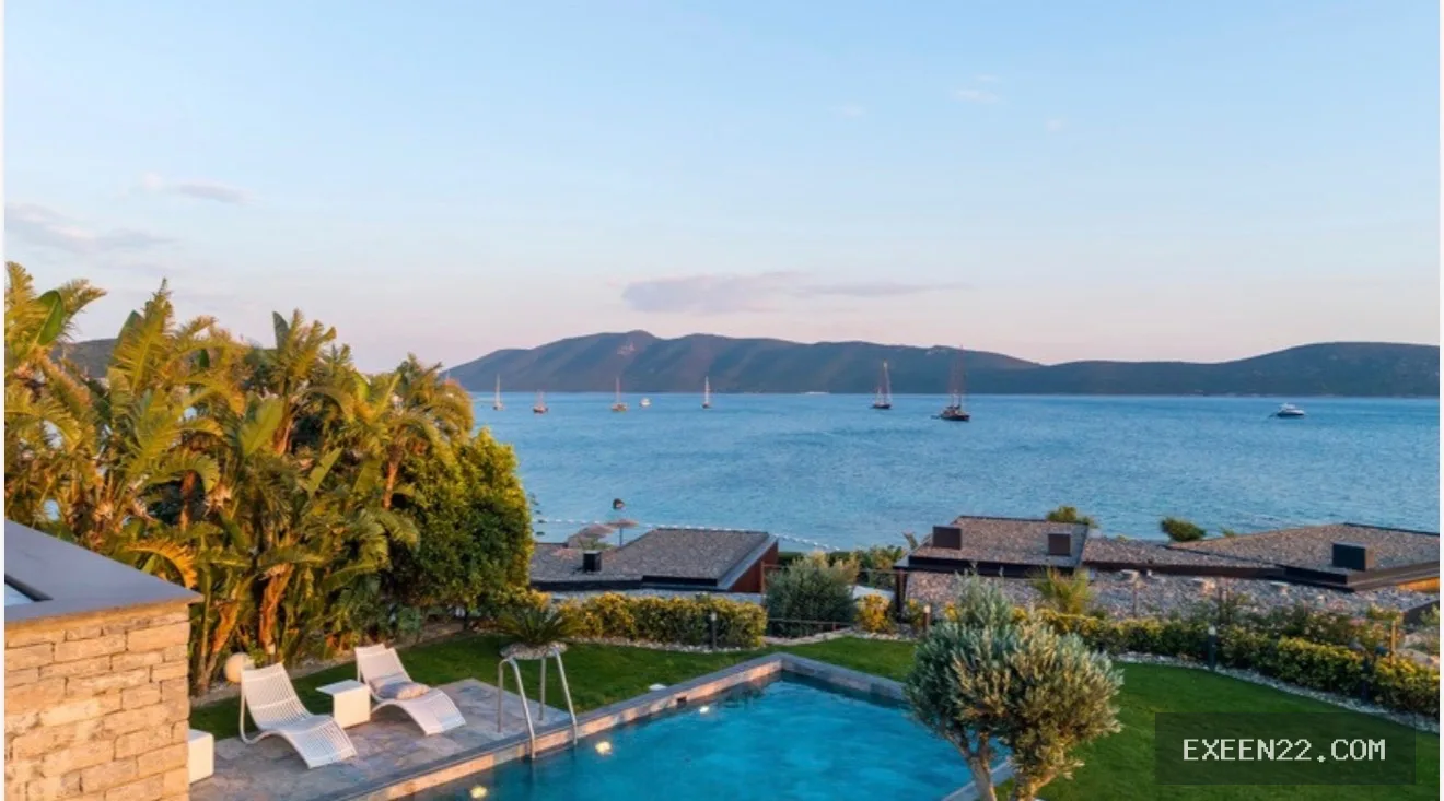 BODRUM KUMBAHÇE'DE LUXURY DENİZE SIFIR VİLLA