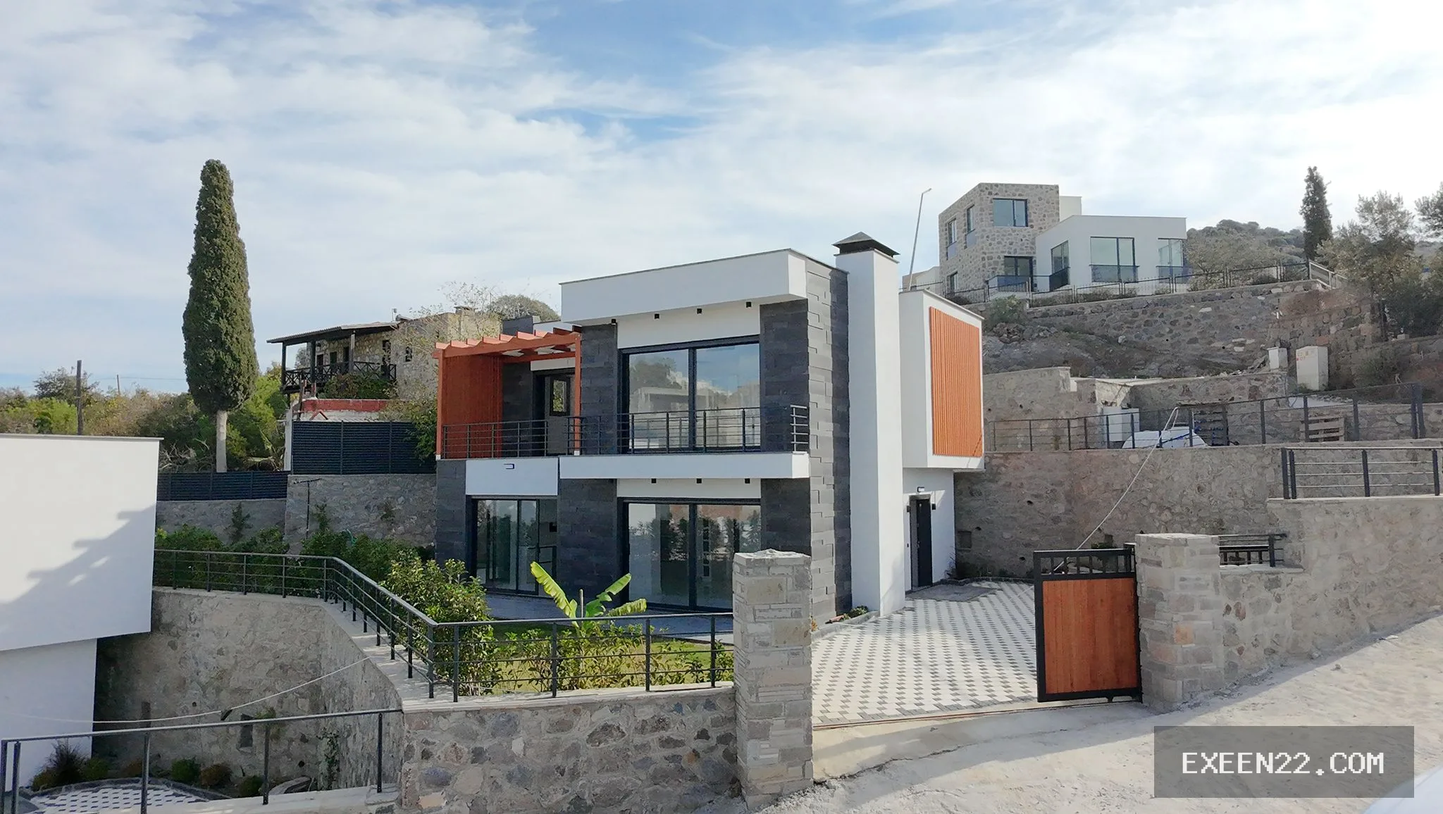 YALIKAVAK GERİŞ'TE ÖZEL HAVUZLU MÜSTAKİL 4+1 SIFIR VİLLA