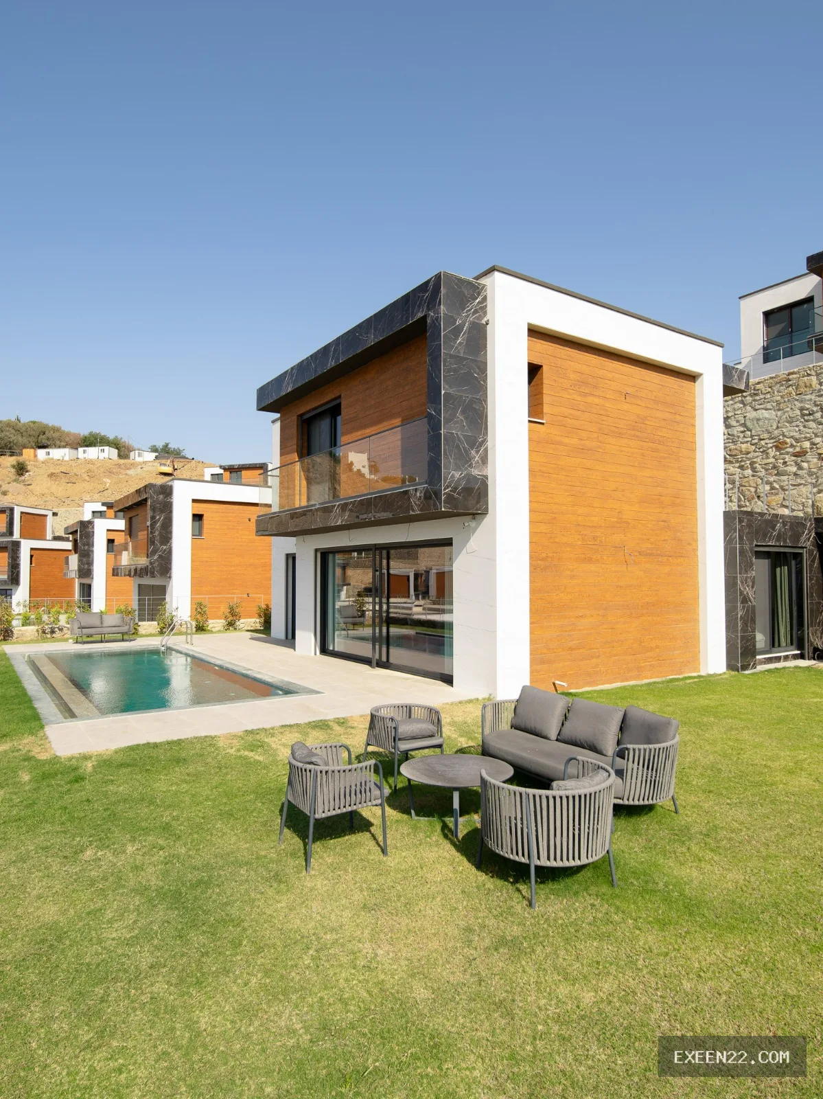 BODRUM GÜMÜŞLÜK KOYUNBABA'DA 4+1 DENİZ MANZARALI MÜSTAKİL SIFIR VİLLA