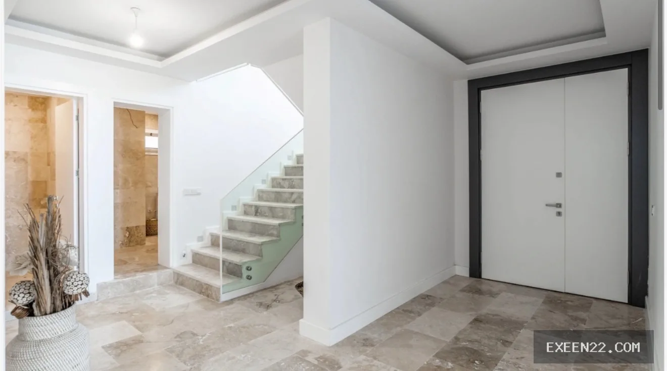TURGUTREIS’TE DENİZ MANZARALI 1.400 m2 ARSA İÇERİSİNDE MÜSTAKİL VİLLA