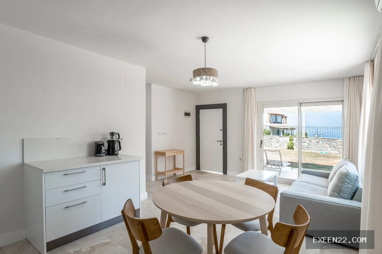 TURGUTREIS’TE DENİZ MANZARALI 1.400 m2 ARSA İÇERİSİNDE MÜSTAKİL VİLLA
