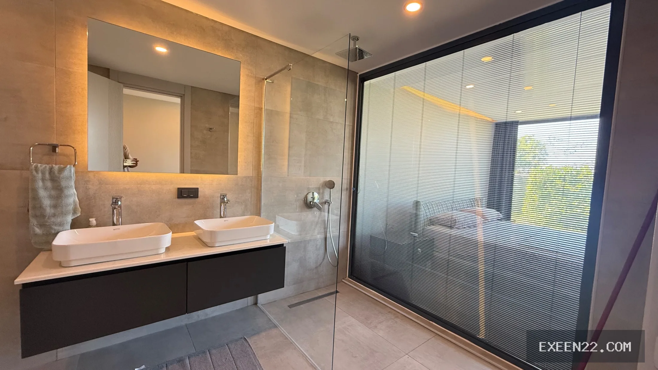 GÜNDOĞANDA DENİZE SIFIR SATILIK 5+1 VİLLA