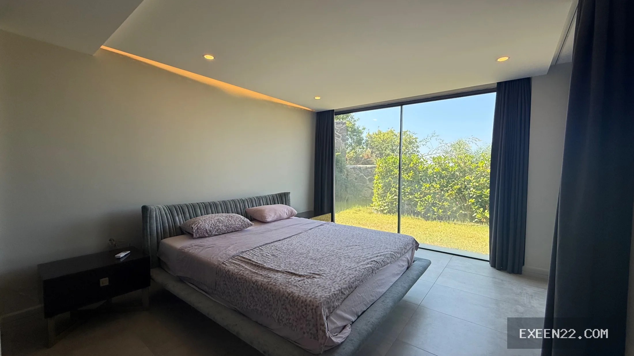 GÜNDOĞANDA DENİZE SIFIR SATILIK 5+1 VİLLA