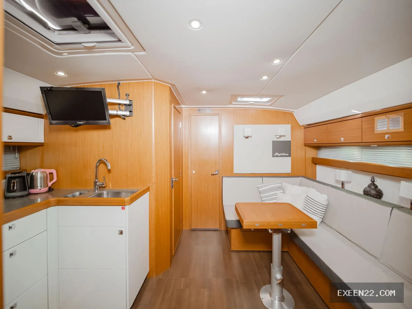 BAVARIA 2014 SPORT  44 HT TÜRK BAYRAKLI  BODRUM YALIKAVAK'TA