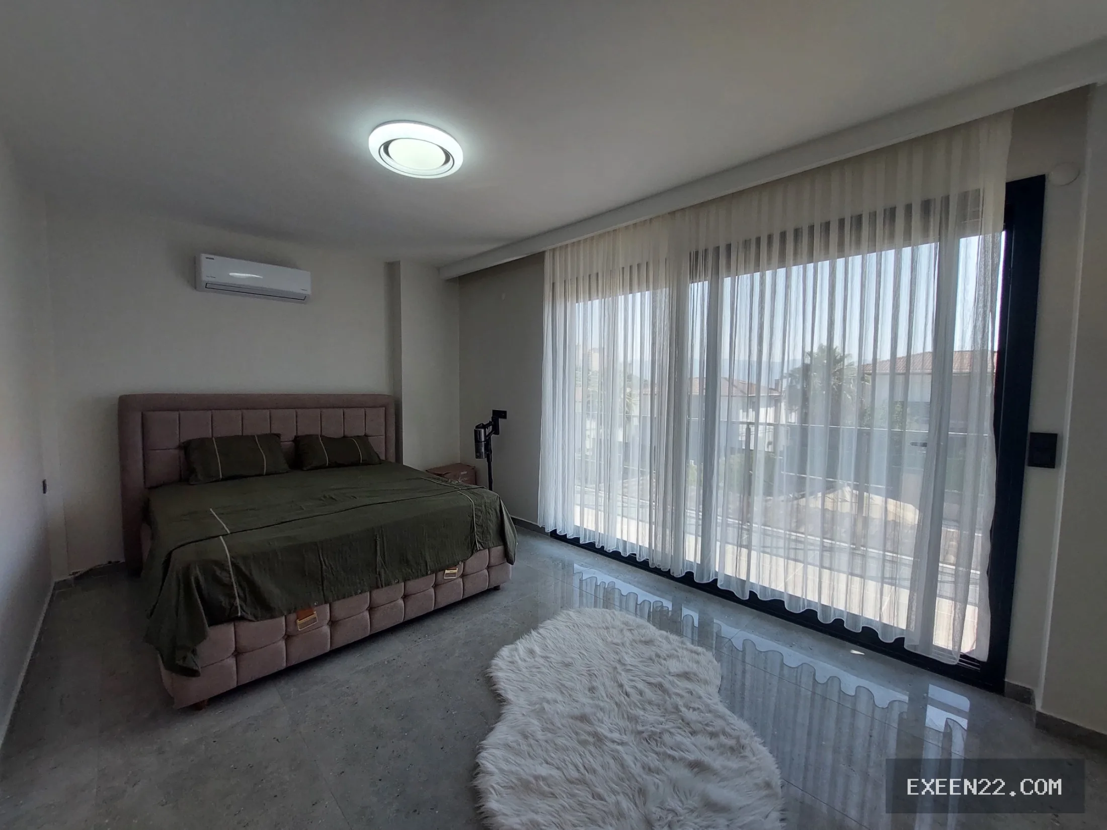KUŞADASI AVM BÖLGESİNDE 4+1 ÖZEL HAVUZLU MÜSTAKİL VİLLA
