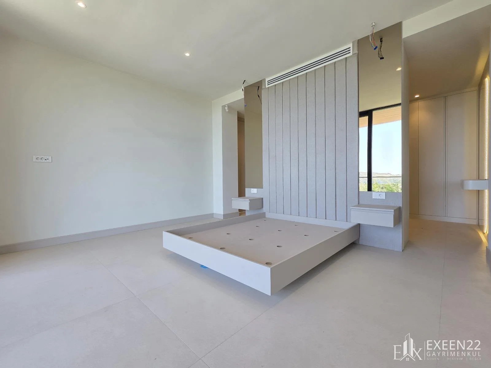 YALIKAVAK MERKEZ'DE 4+1 720 M2 ARSA İÇERİSİNDE ÖZEL HAVUZLU MÜSTAKİL LUXURY VİLLA