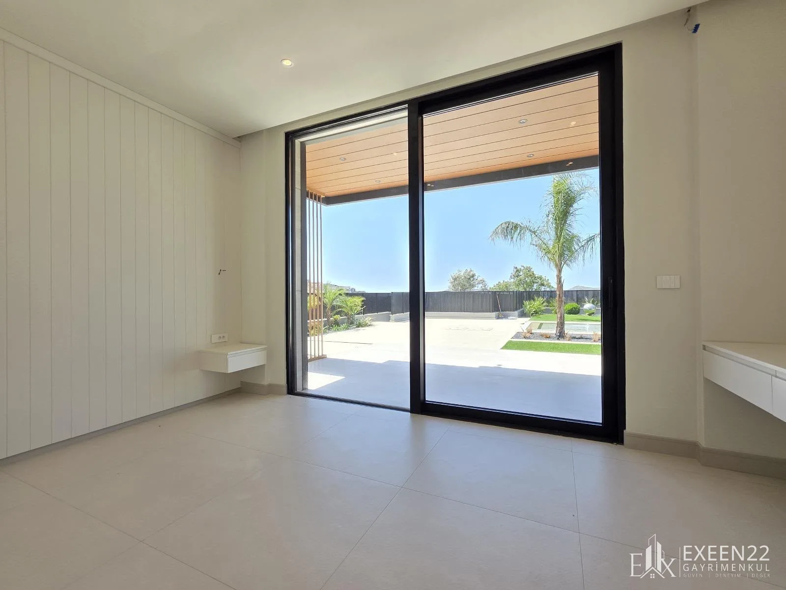 YALIKAVAK MERKEZ'DE 4+1 720 M2 ARSA İÇERİSİNDE ÖZEL HAVUZLU MÜSTAKİL LUXURY VİLLA