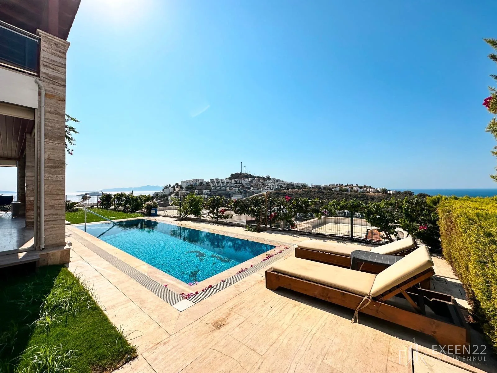 BODRUM GÜMÜŞLÜK KOYUNBABA'DA 3+1 SİTE İÇERİSİNDE DENİZ MANZARALI MÜSTAKİL HAVUZLU VİLLA