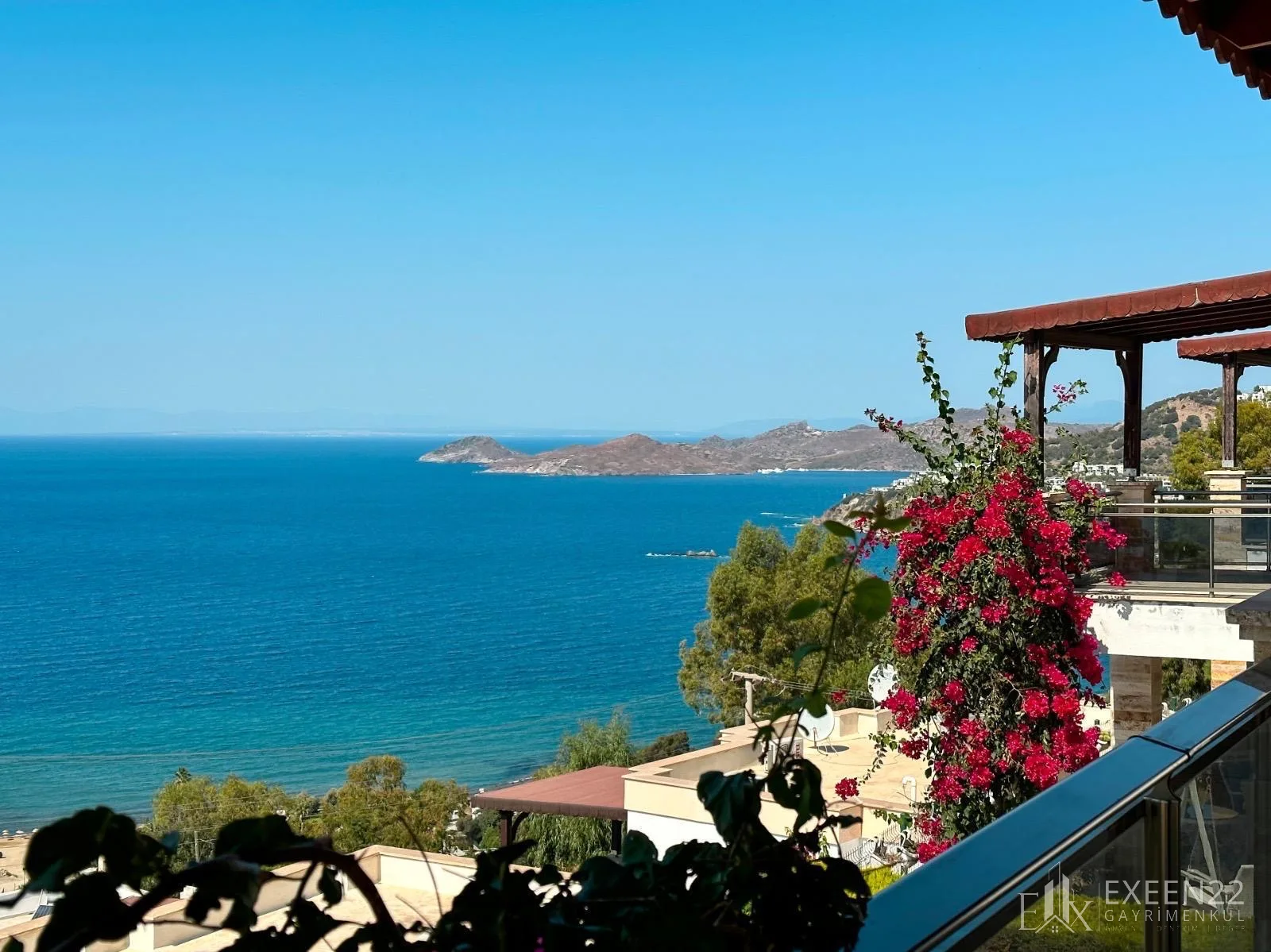 BODRUM GÜMÜŞLÜK KOYUNBABA'DA 3+1 SİTE İÇERİSİNDE DENİZ MANZARALI MÜSTAKİL HAVUZLU VİLLA