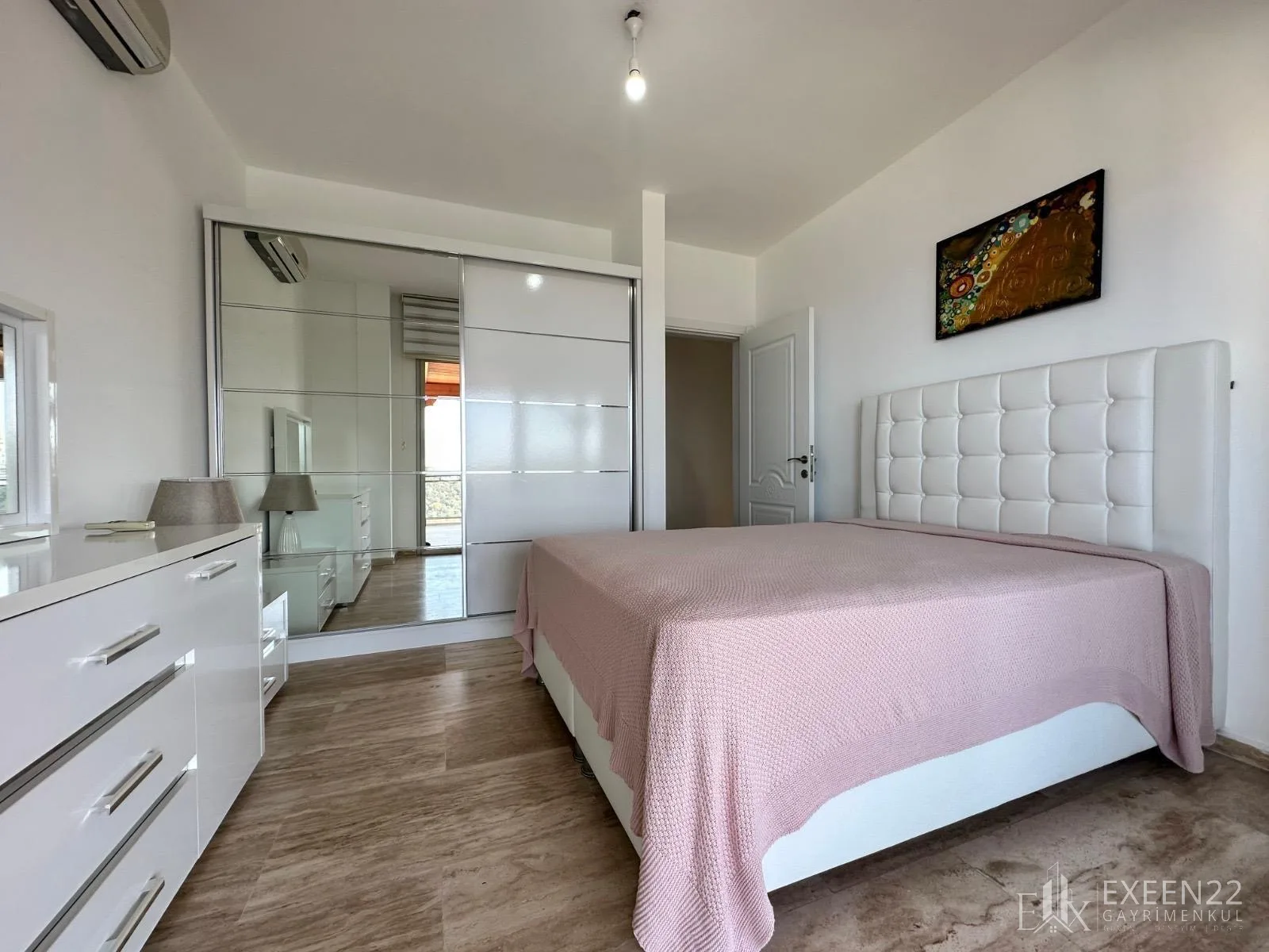 BODRUM GÜMÜŞLÜK KOYUNBABA'DA 3+1 SİTE İÇERİSİNDE DENİZ MANZARALI MÜSTAKİL HAVUZLU VİLLA