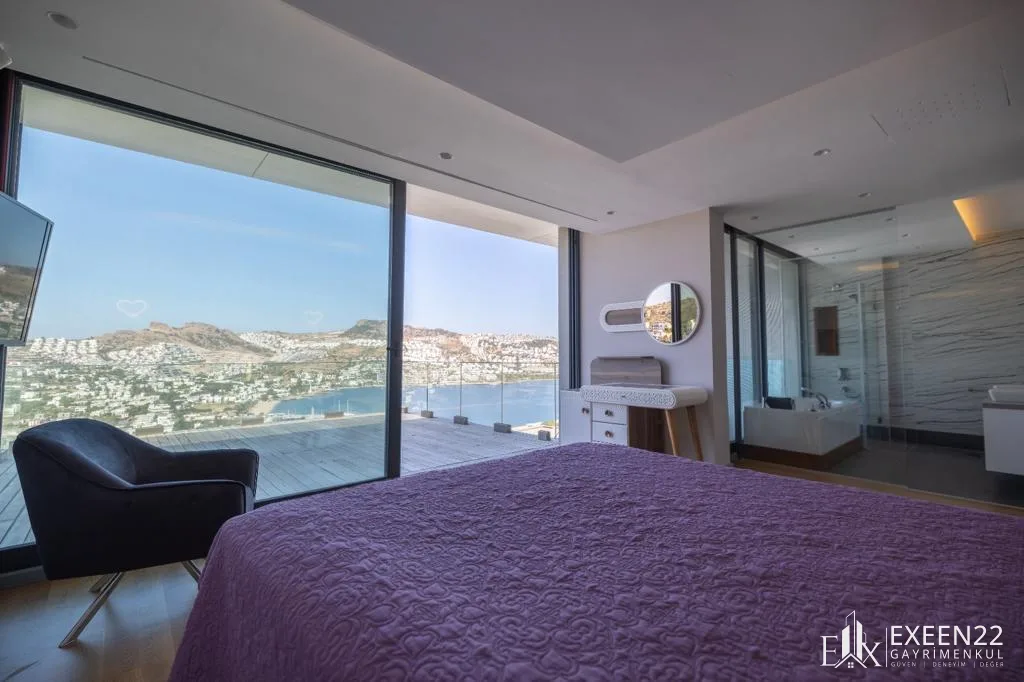 BODRUM GÜNDOĞAN KOYUNDA 5+2 DENİZ MANZARALI ÖZEL HAVUZLU LUXURY VİLLA