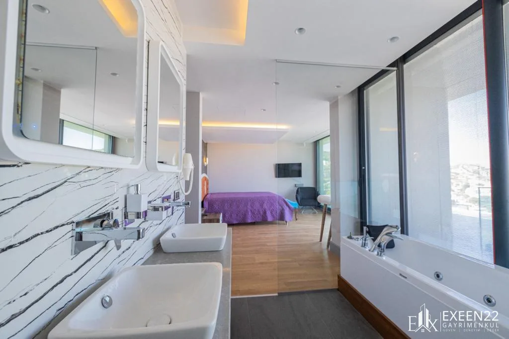 BODRUM GÜNDOĞAN KOYUNDA 5+2 DENİZ MANZARALI ÖZEL HAVUZLU LUXURY VİLLA