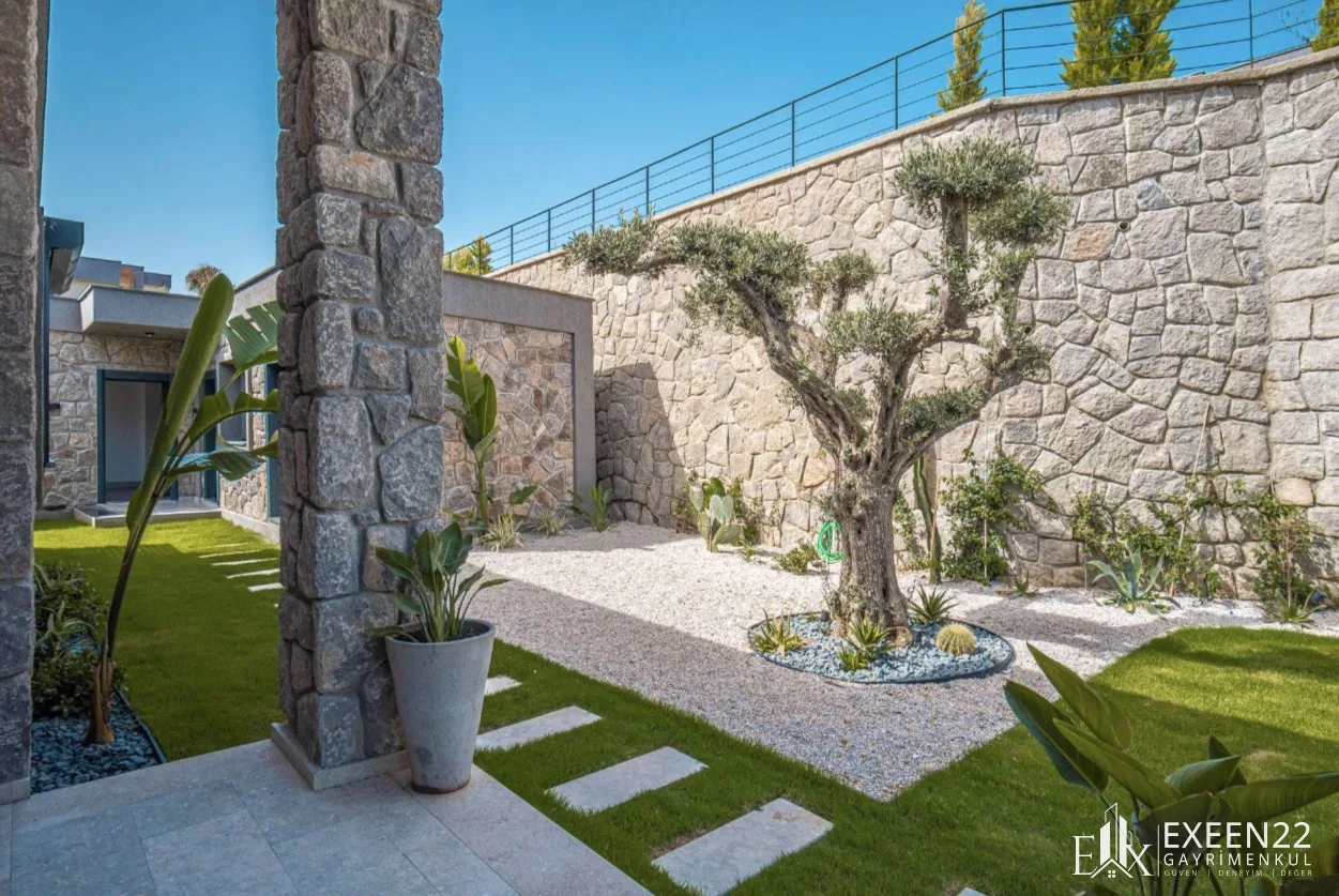 BODRUM YALIKAVAK GÖKÇEBEL’DE 5+1 TEK KATLI ÖZEL HAVUZLU MÜSTAKİL VİLLA