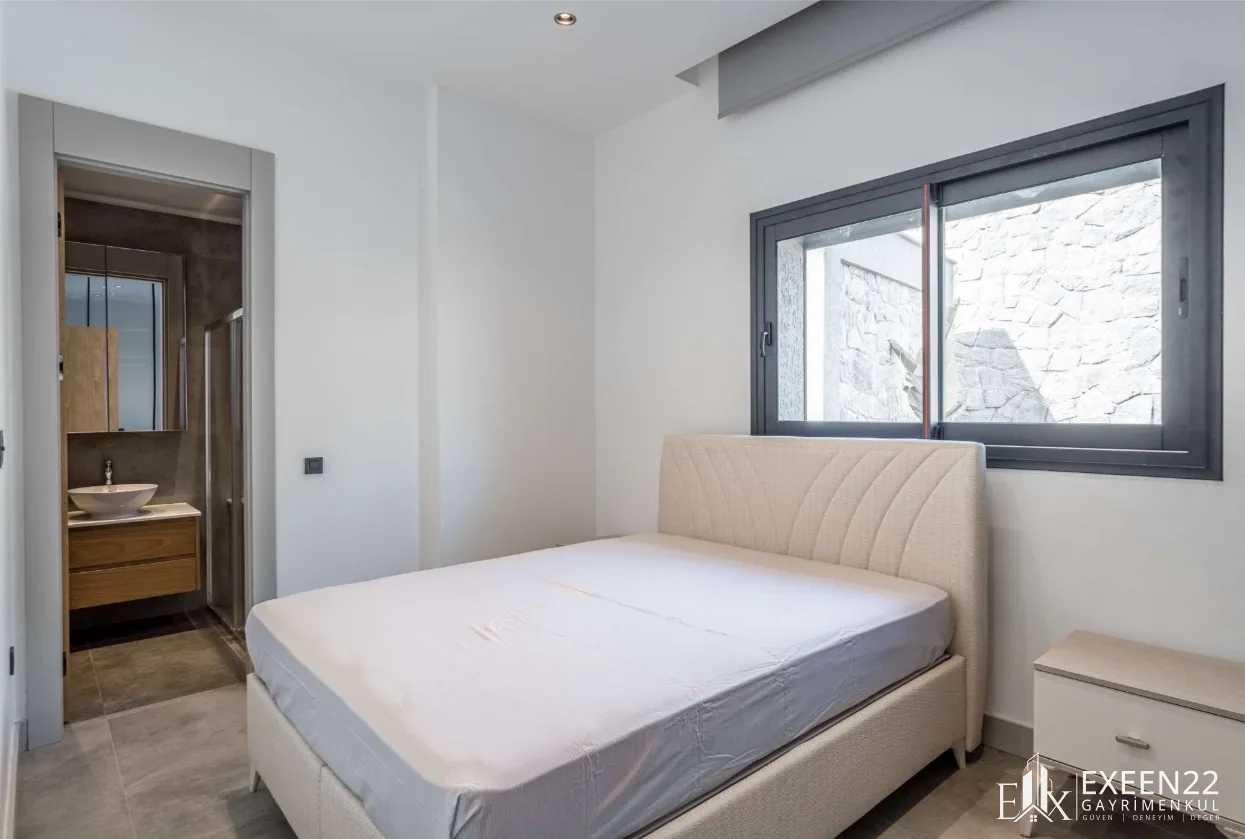 BODRUM YALIKAVAK GÖKÇEBEL’DE 5+1 TEK KATLI ÖZEL HAVUZLU MÜSTAKİL VİLLA