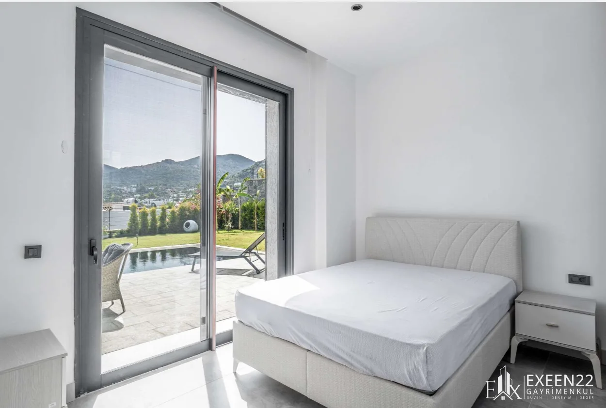 BODRUM YALIKAVAK GÖKÇEBEL’DE 5+1 TEK KATLI ÖZEL HAVUZLU MÜSTAKİL VİLLA