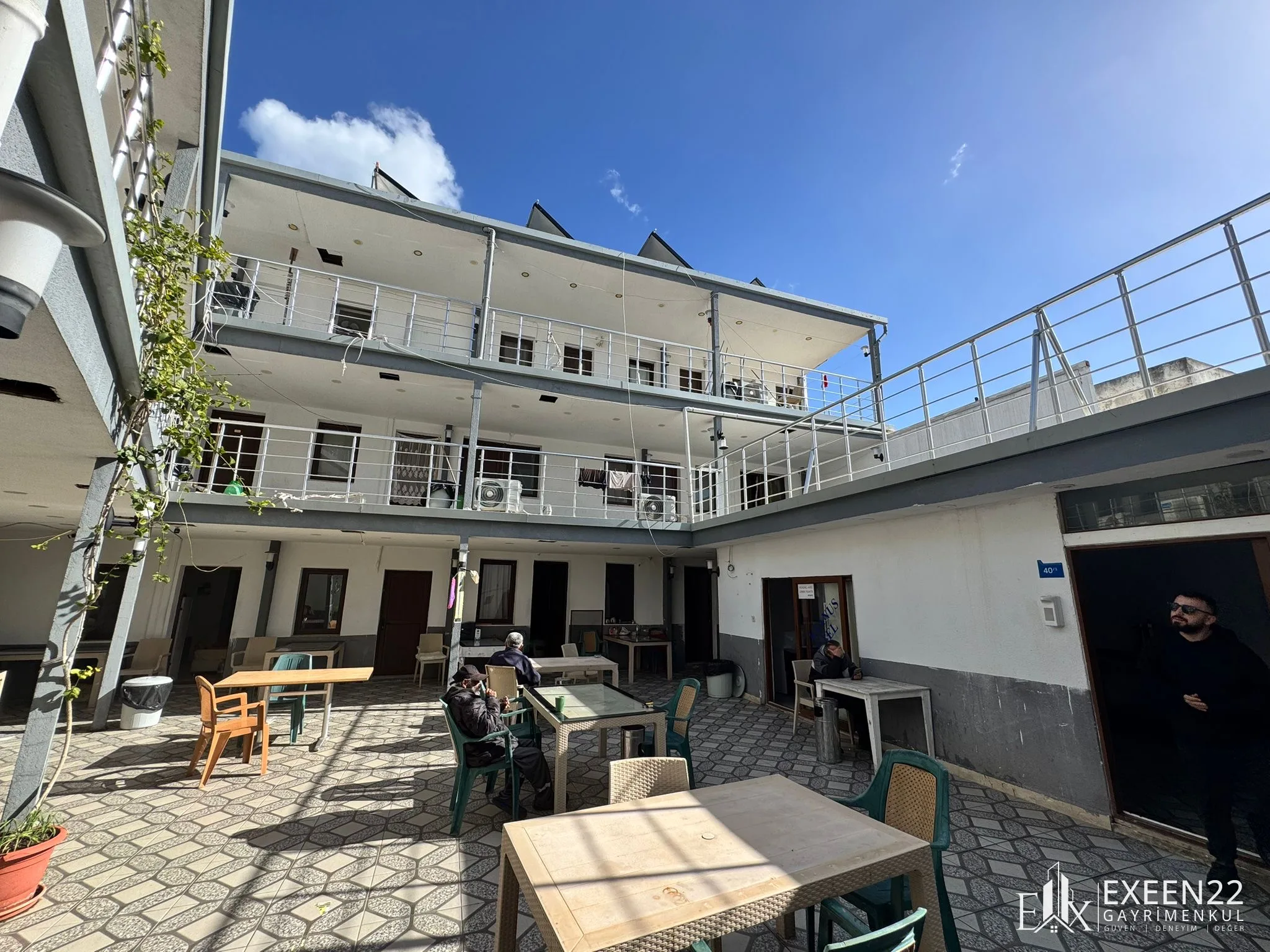 BODRUM MERKEZ’DE 48 ODALI ACİL SATILIK HOTEL