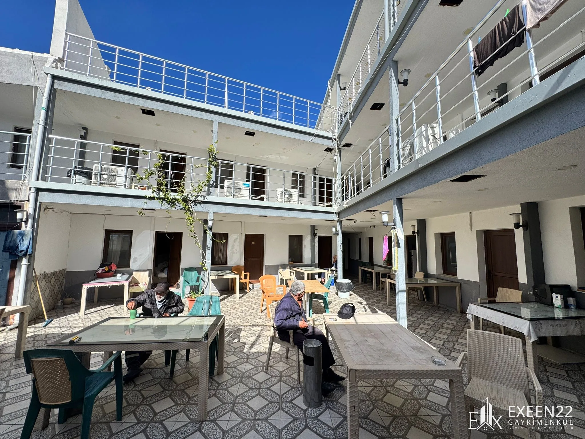 BODRUM MERKEZ’DE 48 ODALI ACİL SATILIK HOTEL