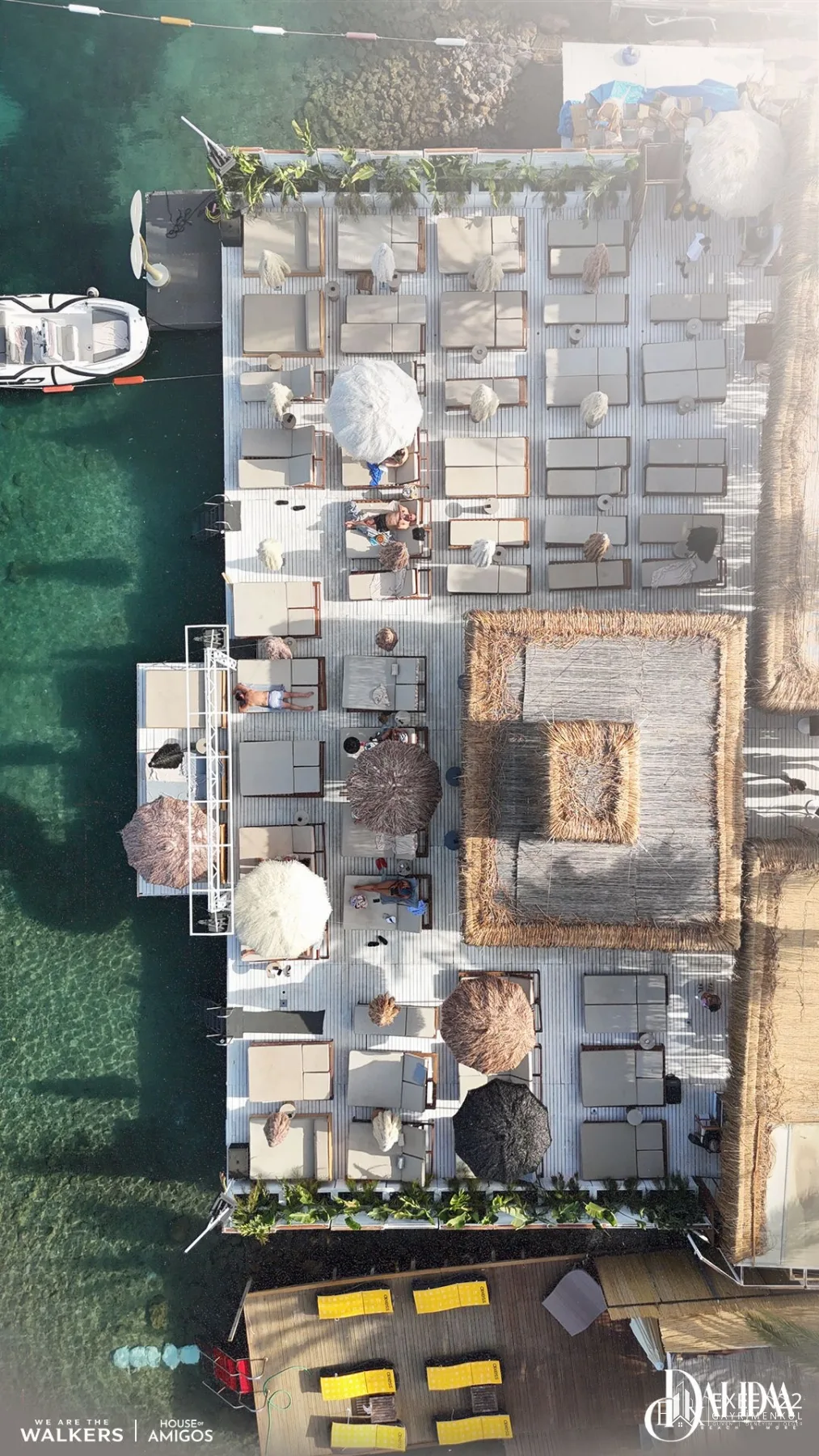 BODRUM TÜRKBÜKÜNDE DENİZE SIFIR 9 ODALI HOTEL GECE KULÜBÜ BEACH