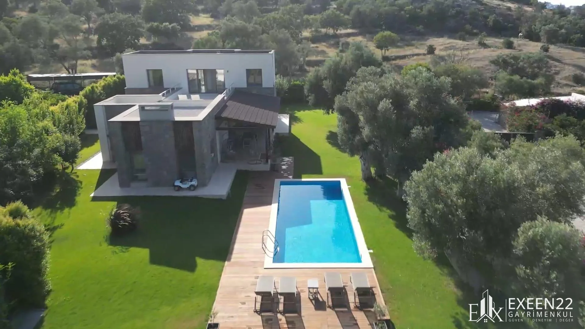 BODRUM YALIKAVAK’TA 1.500m2 ARSA İÇERİSİNDE 4+1 MÜSTAKİL VİLLA