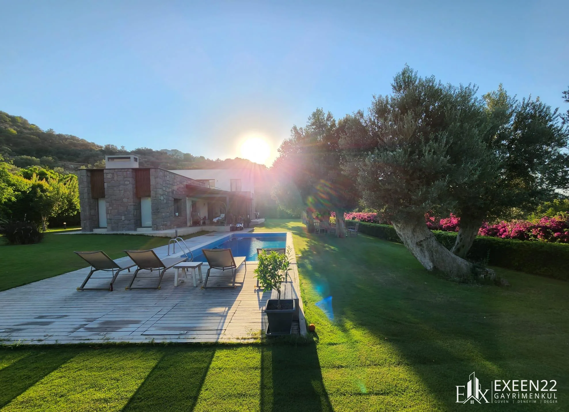 BODRUM YALIKAVAK’TA 1.500m2 ARSA İÇERİSİNDE 4+1 MÜSTAKİL VİLLA
