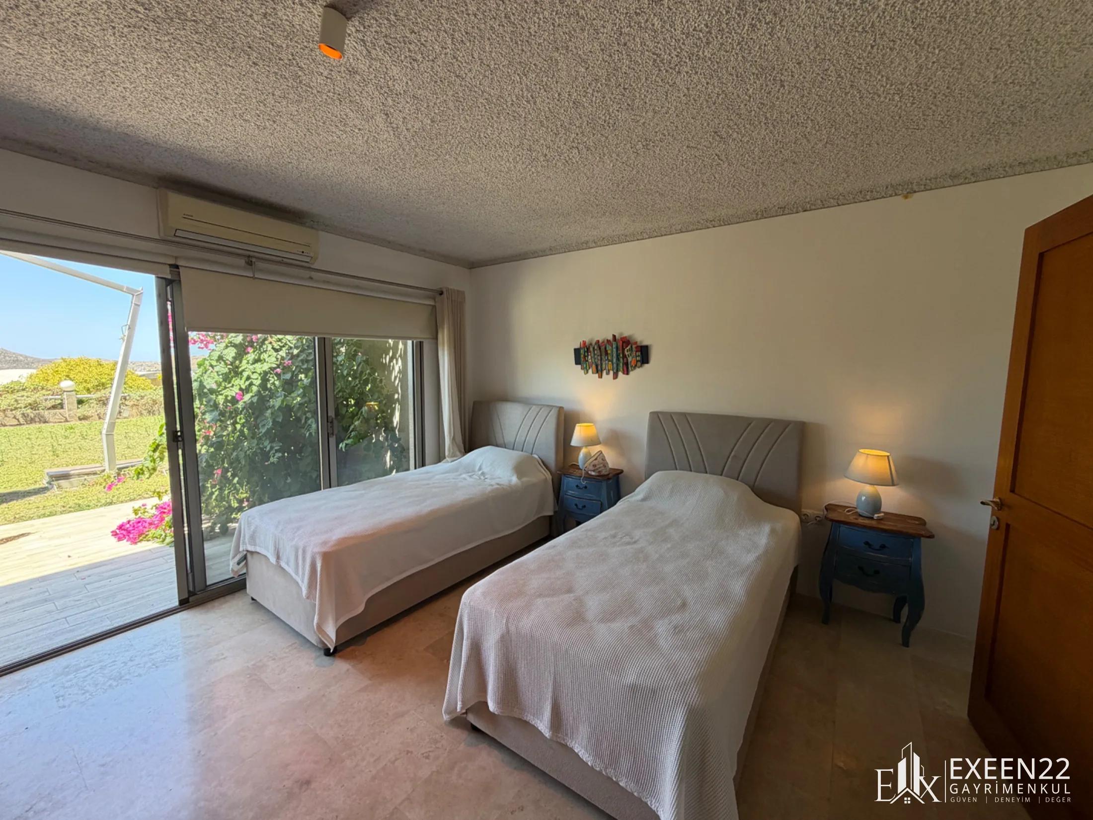 YALIKAVAK KÜDÜR’DE EŞSİZ DENİZ MANZARALI 5+2 VILLA