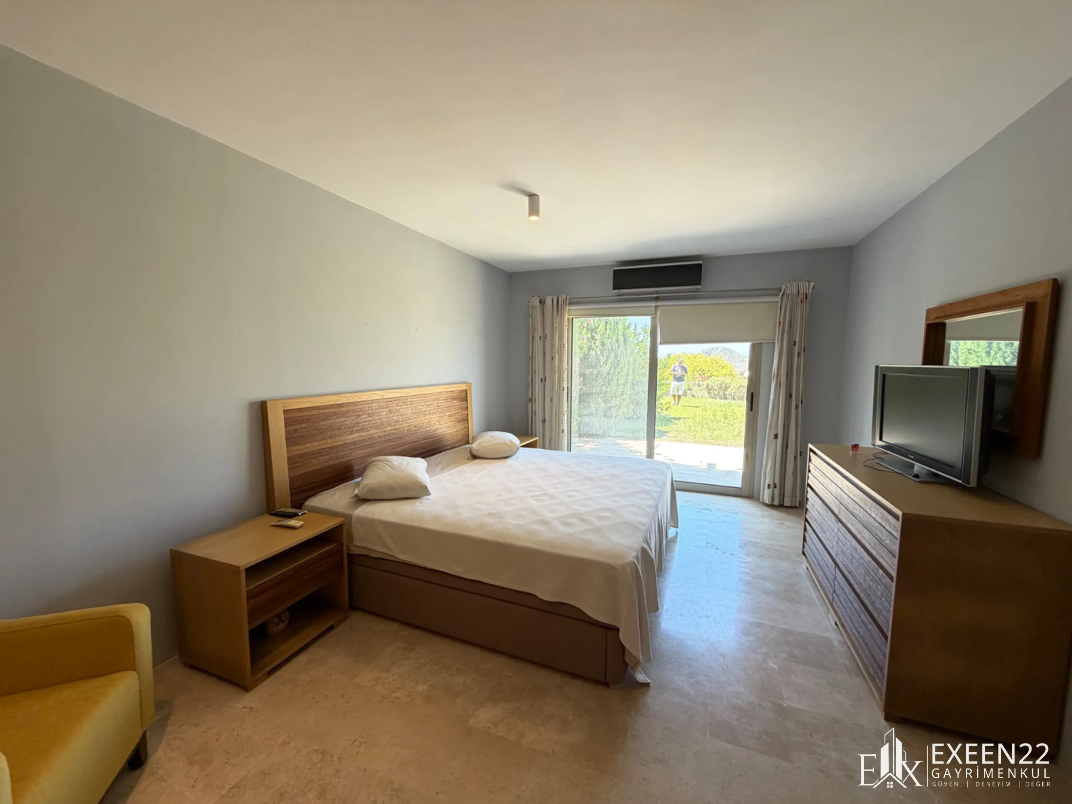 YALIKAVAK KÜDÜR’DE EŞSİZ DENİZ MANZARALI 5+2 VILLA