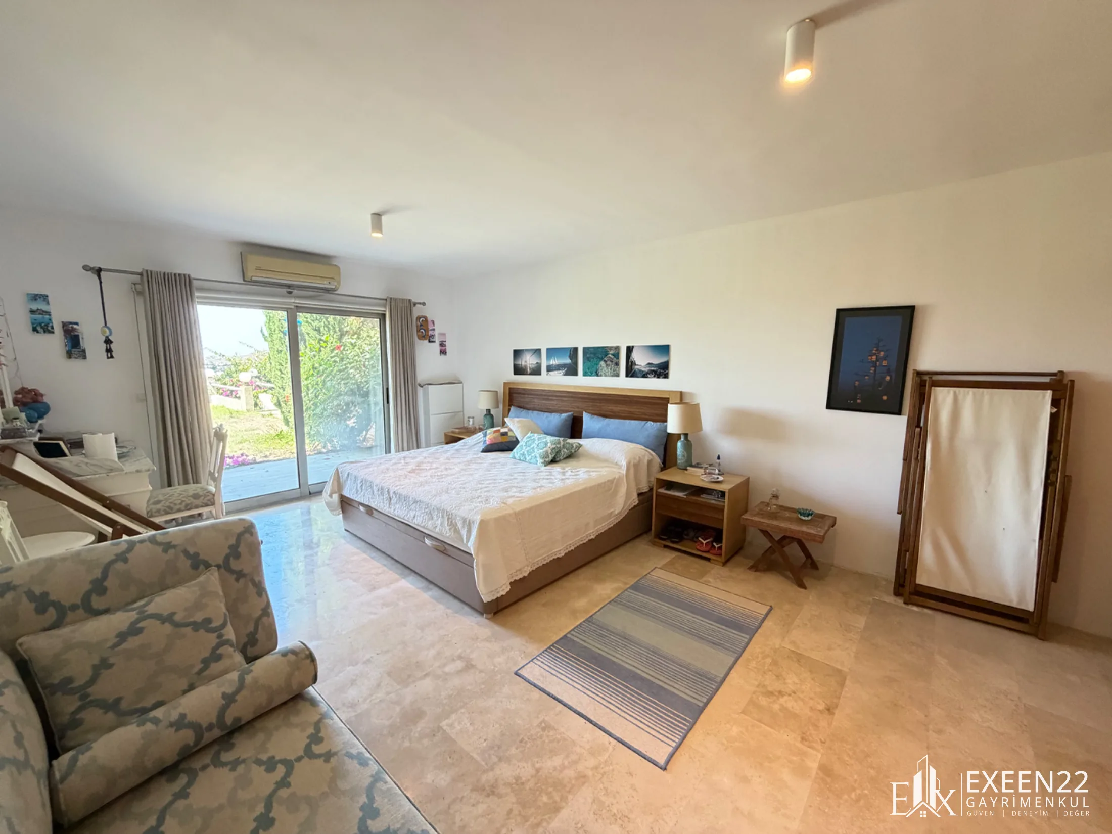 YALIKAVAK KÜDÜR’DE EŞSİZ DENİZ MANZARALI 5+2 VILLA