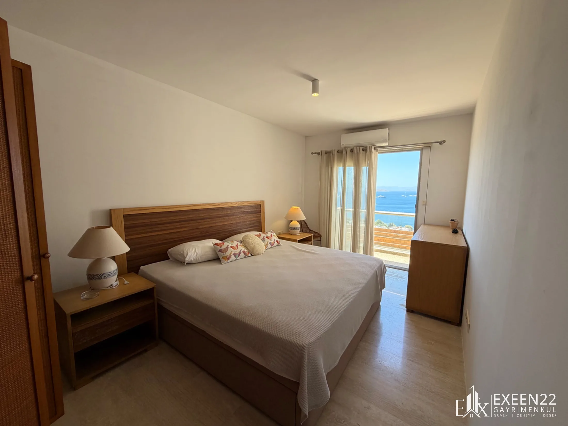 YALIKAVAK KÜDÜR’DE EŞSİZ DENİZ MANZARALI 5+2 VILLA