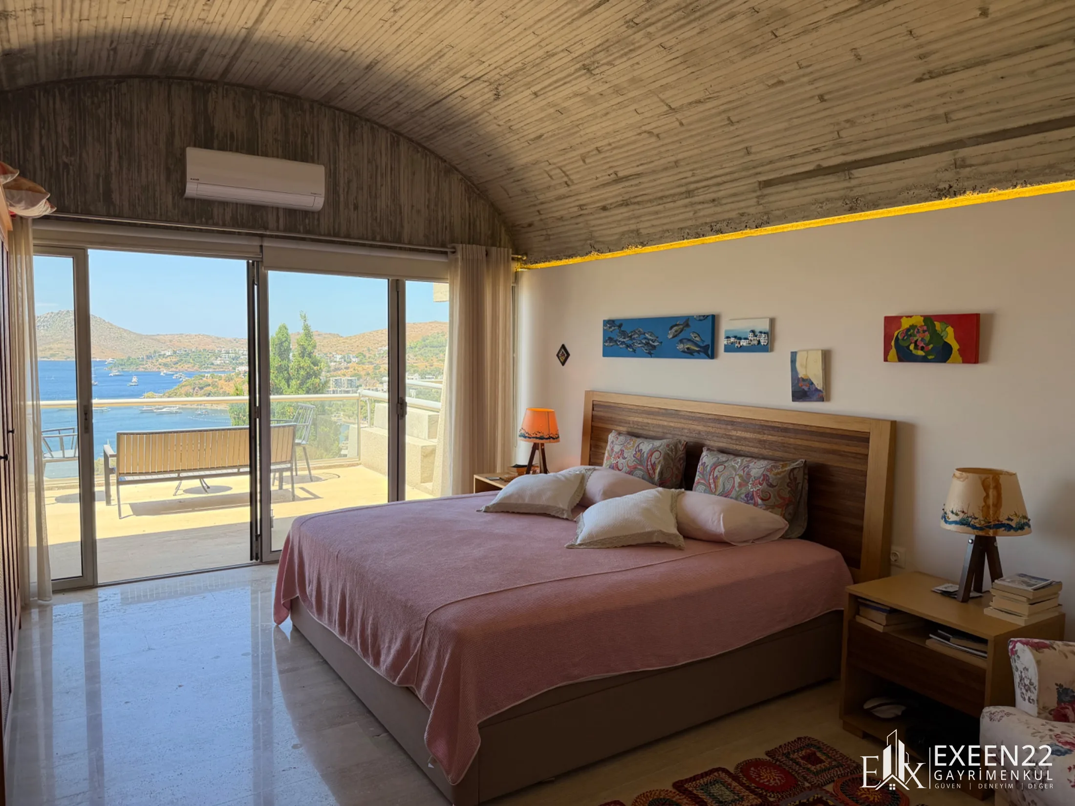 YALIKAVAK KÜDÜR’DE EŞSİZ DENİZ MANZARALI 5+2 VILLA
