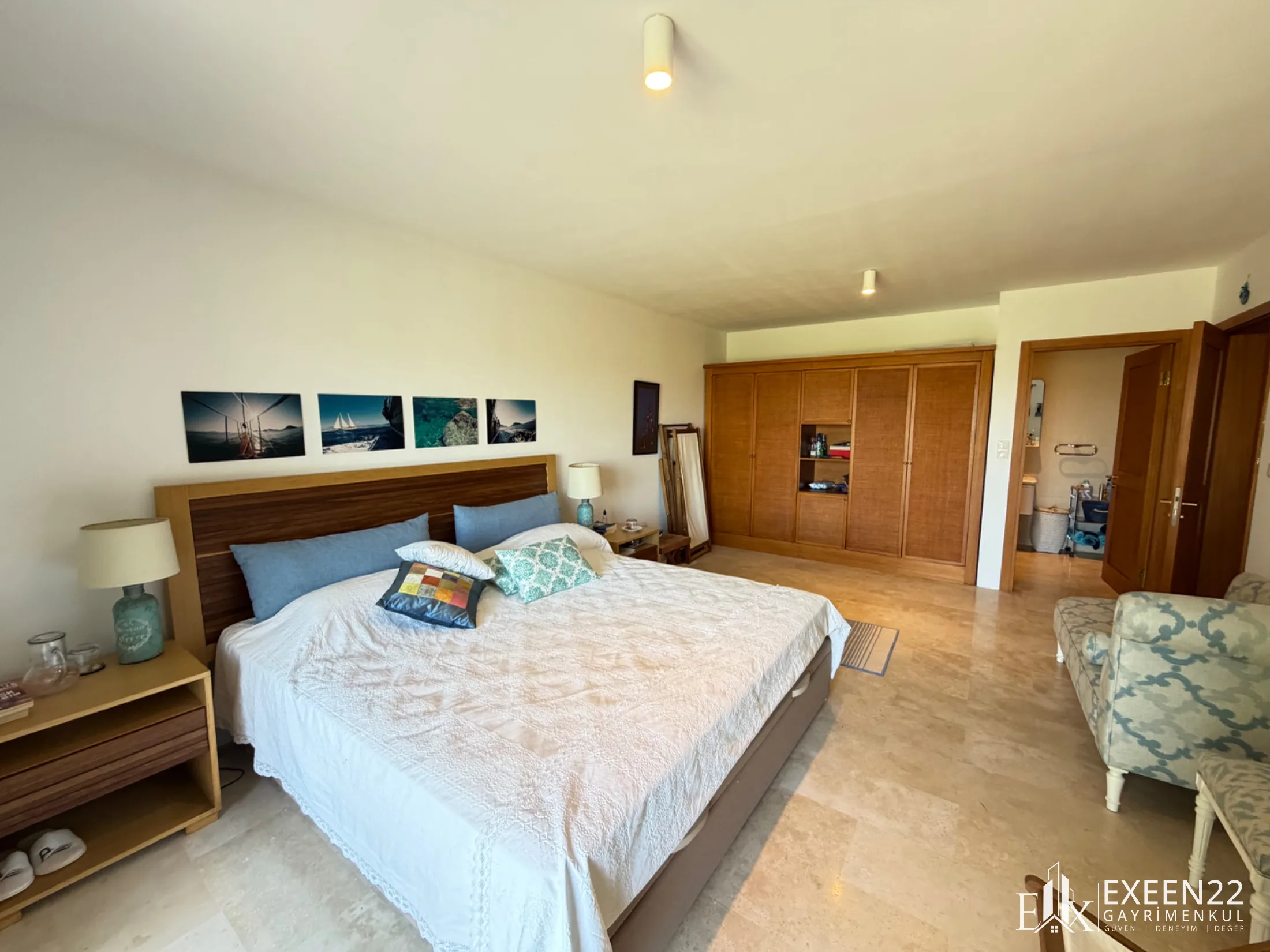 YALIKAVAK KÜDÜR’DE EŞSİZ DENİZ MANZARALI 5+2 VILLA