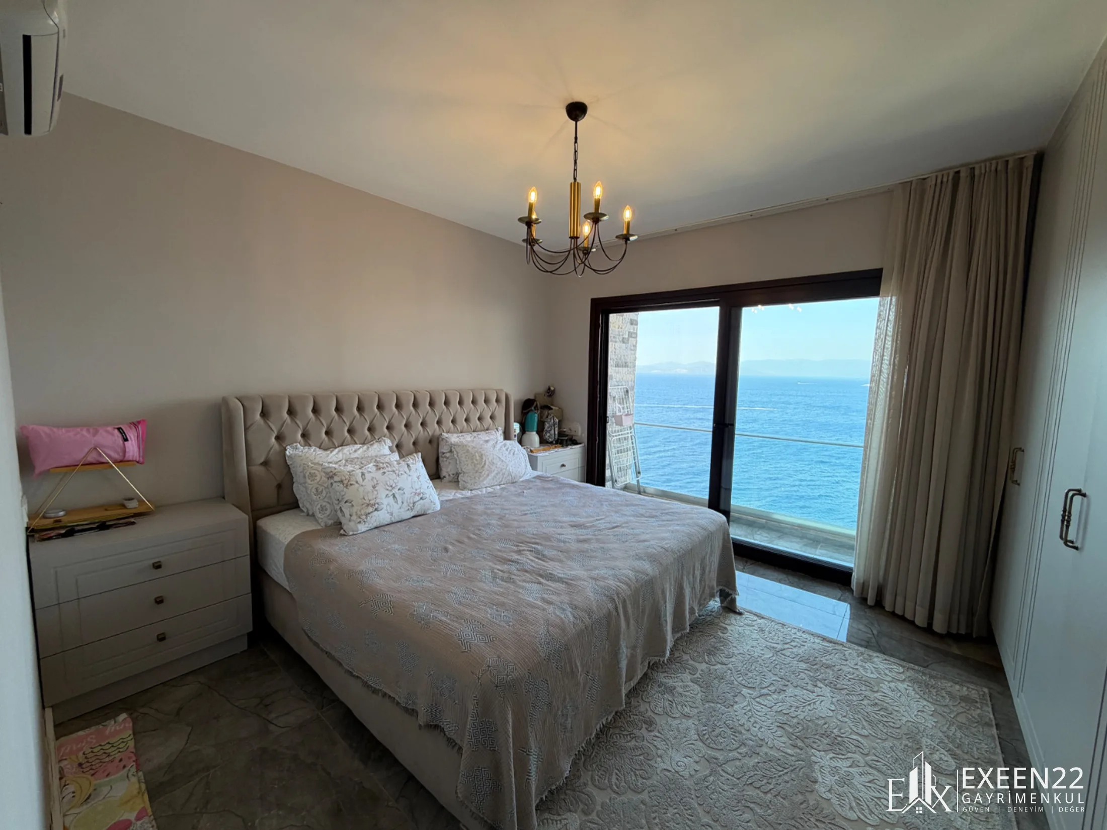 BODRUM GÜNDOĞAN DENİZE SIFIR SİTE İÇERİSİN'DE EŞSİZ DENİZ MANZRALI  3+1 PENTHOUS