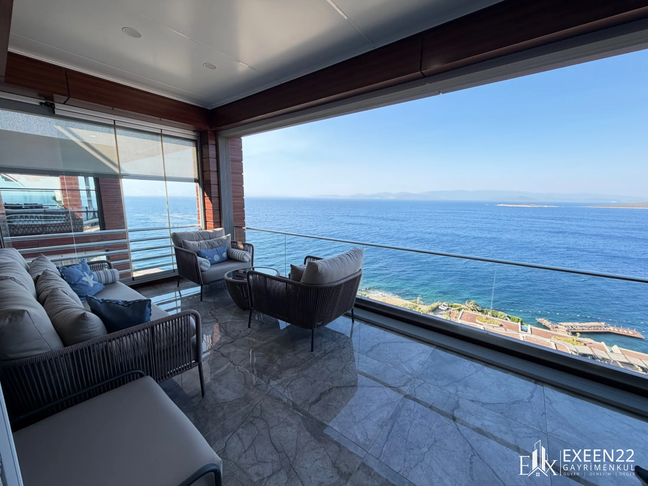 BODRUM GÜNDOĞAN DENİZE SIFIR SİTE İÇERİSİN'DE EŞSİZ DENİZ MANZRALI  3+1 PENTHOUS