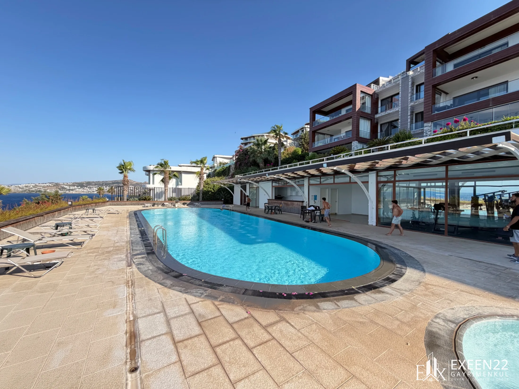 BODRUM GÜNDOĞAN DENİZE SIFIR SİTE İÇERİSİN'DE EŞSİZ DENİZ MANZRALI  3+1 PENTHOUS
