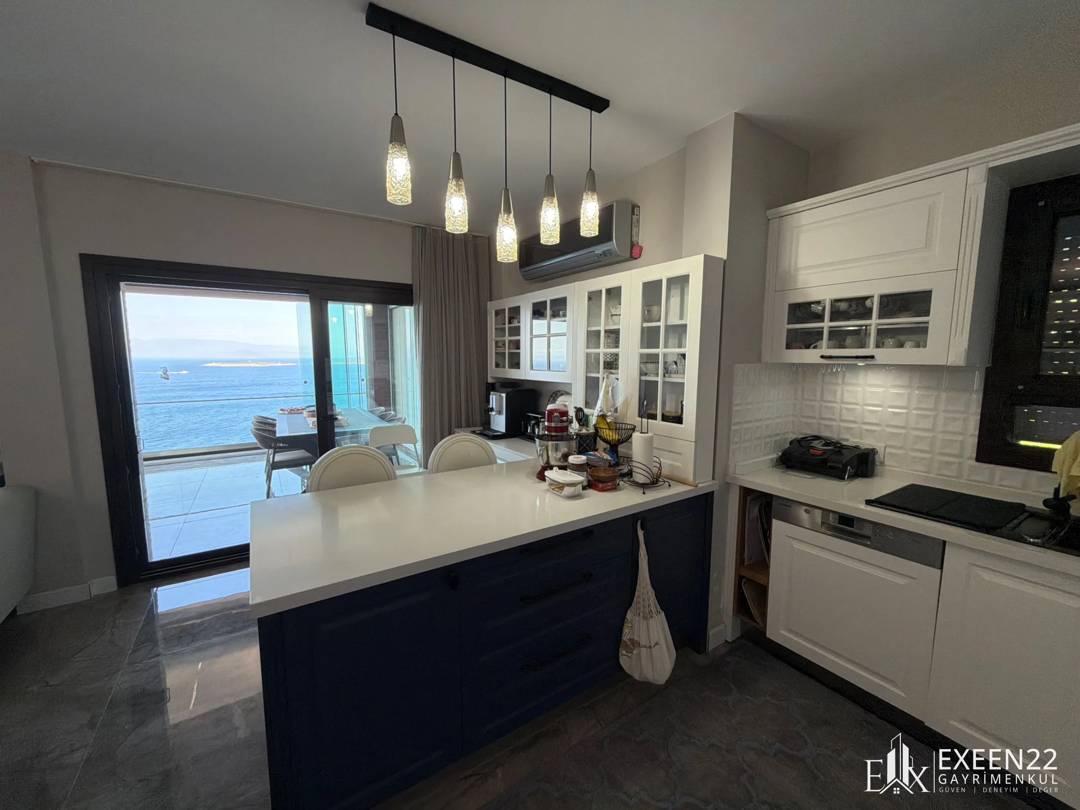 BODRUM GÜNDOĞAN DENİZE SIFIR SİTE İÇERİSİN'DE EŞSİZ DENİZ MANZRALI  3+1 PENTHOUS