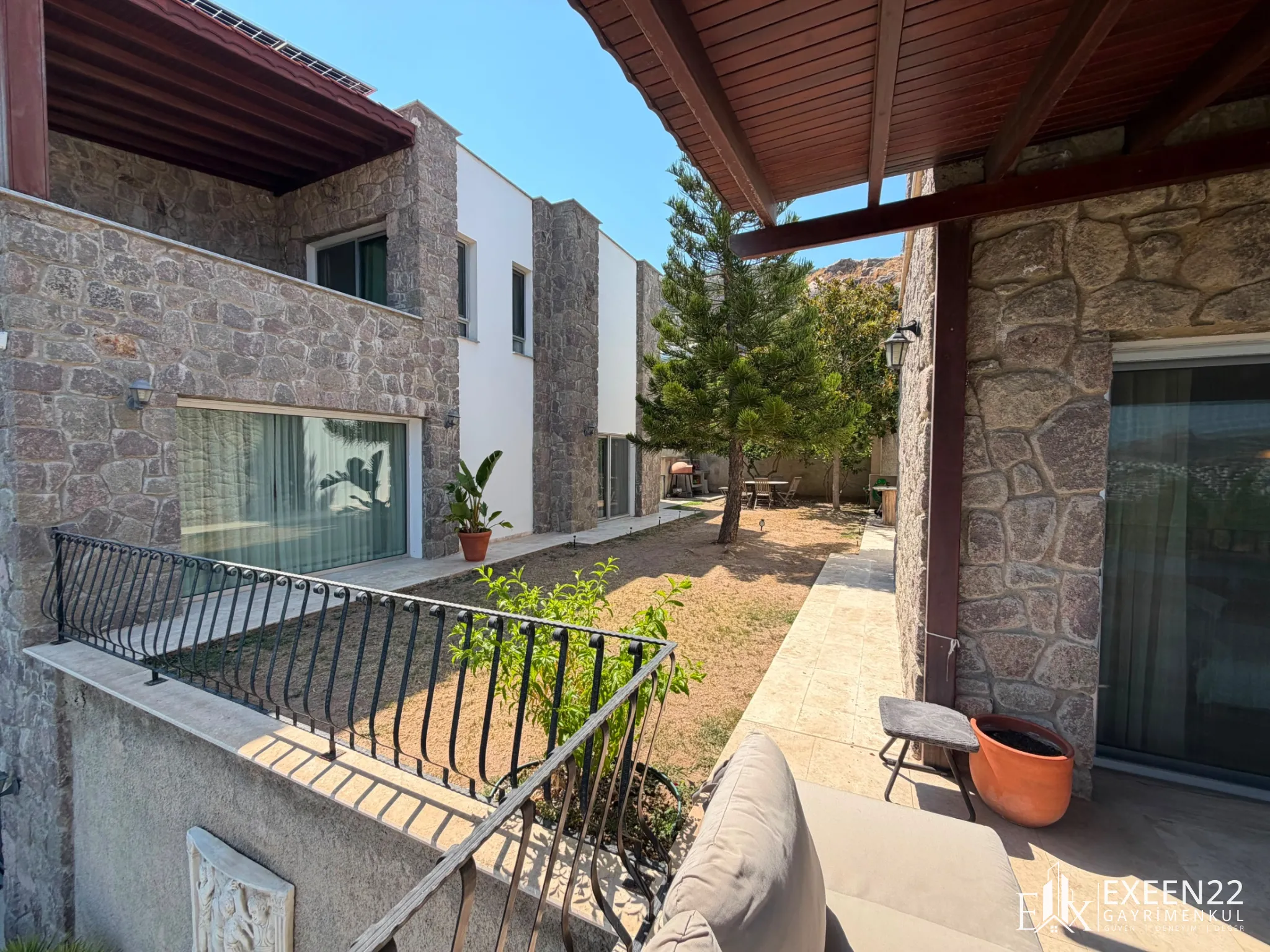 GÜNDOĞAN DA SATILIK MÜSTAKİL 5+1 VİLLA