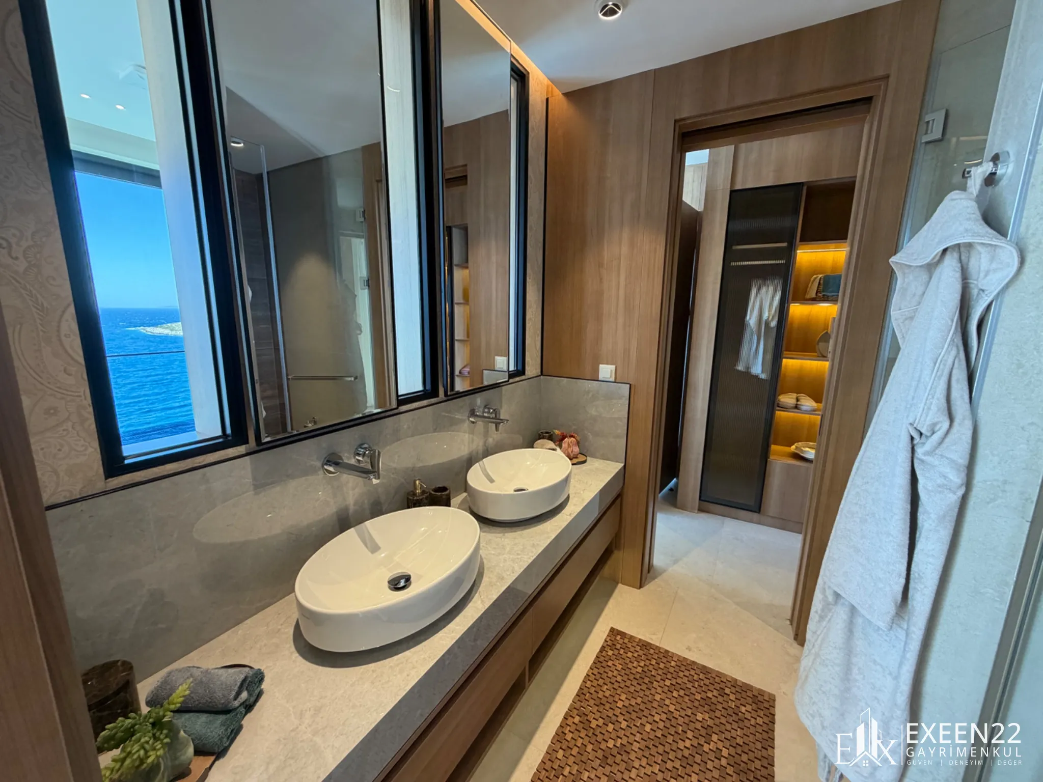 BODRUM GÜMÜŞLÜK  KOYUNBABA'DA DENİZE SIFIR SİTE İÇERİSİNDE EXCLUSİVE  MÜSTAKİL VİLLA