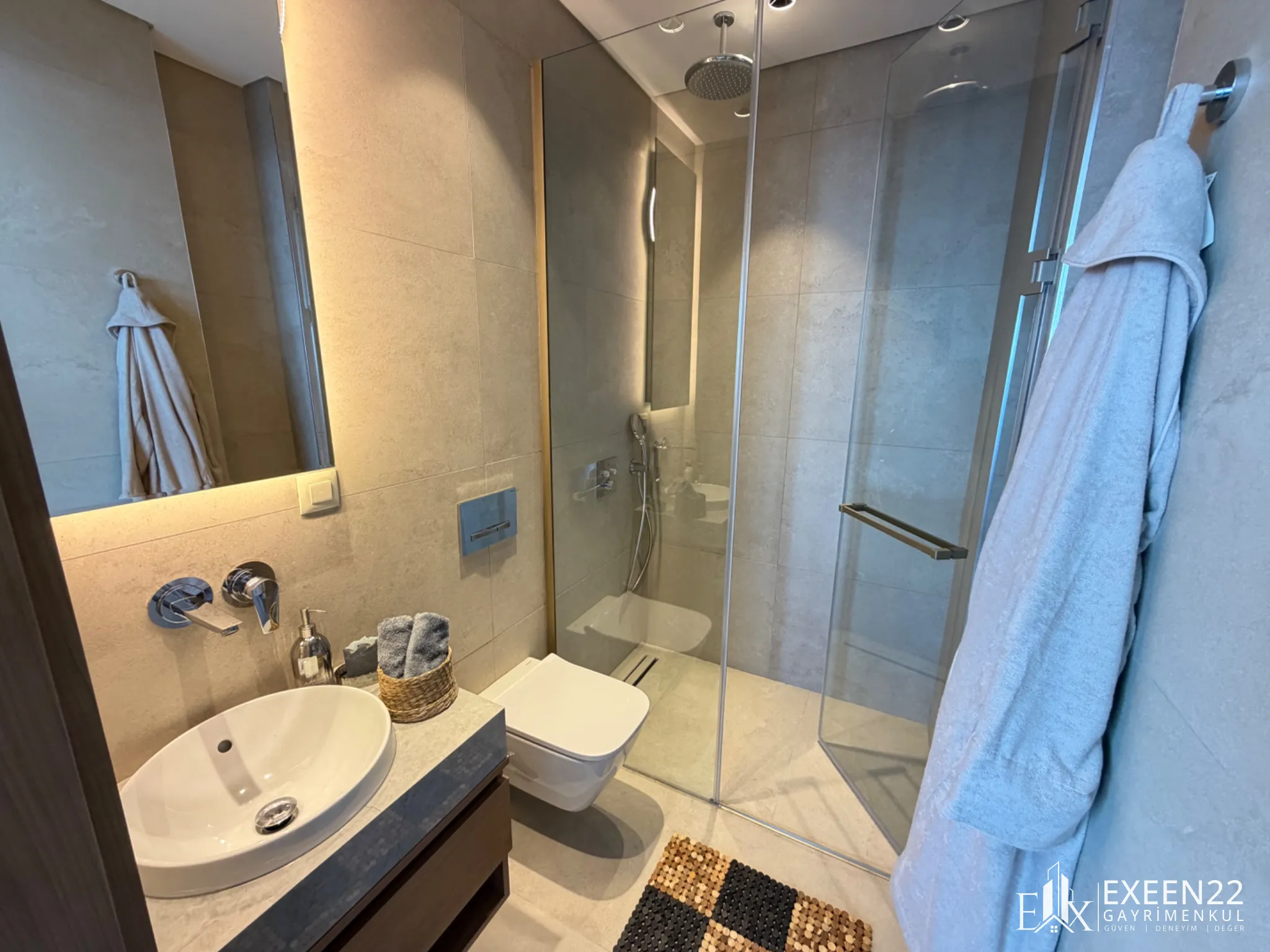 BODRUM GÜMÜŞLÜK  KOYUNBABA'DA DENİZE SIFIR SİTE İÇERİSİNDE EXCLUSİVE  MÜSTAKİL VİLLA