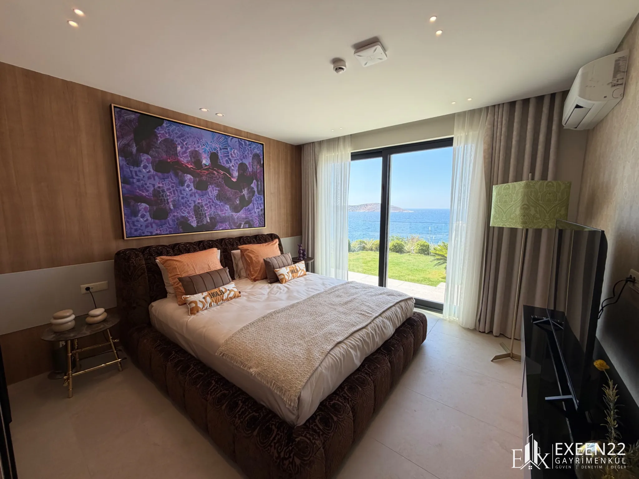 BODRUM GÜMÜŞLÜK  KOYUNBABA'DA DENİZE SIFIR SİTE İÇERİSİNDE EXCLUSİVE  MÜSTAKİL VİLLA