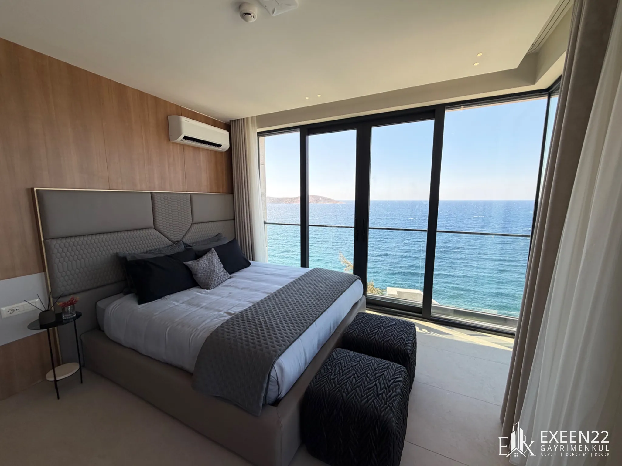 BODRUM GÜMÜŞLÜK  KOYUNBABA'DA DENİZE SIFIR SİTE İÇERİSİNDE EXCLUSİVE  MÜSTAKİL VİLLA