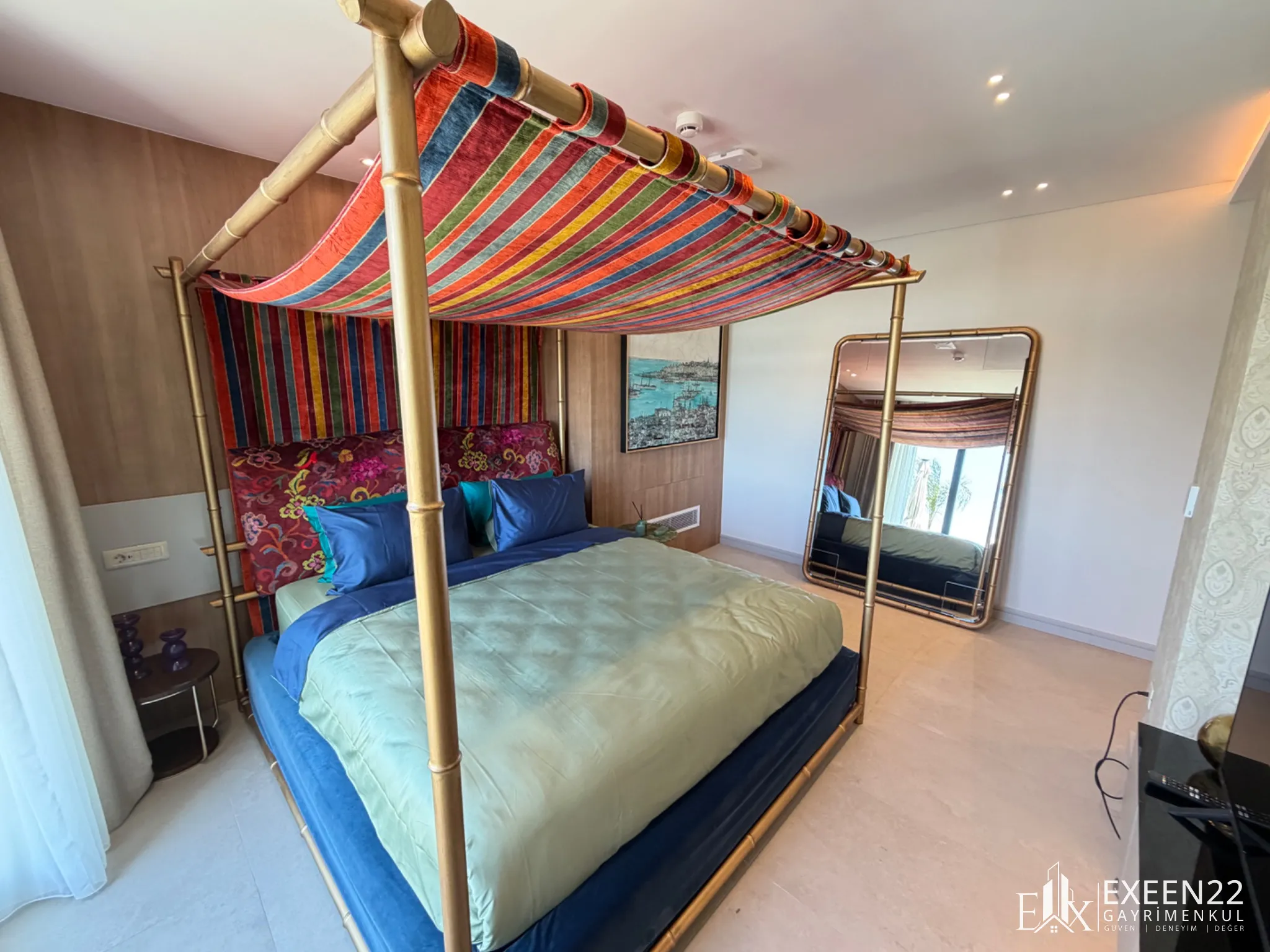 BODRUM GÜMÜŞLÜK  KOYUNBABA'DA DENİZE SIFIR SİTE İÇERİSİNDE EXCLUSİVE  MÜSTAKİL VİLLA