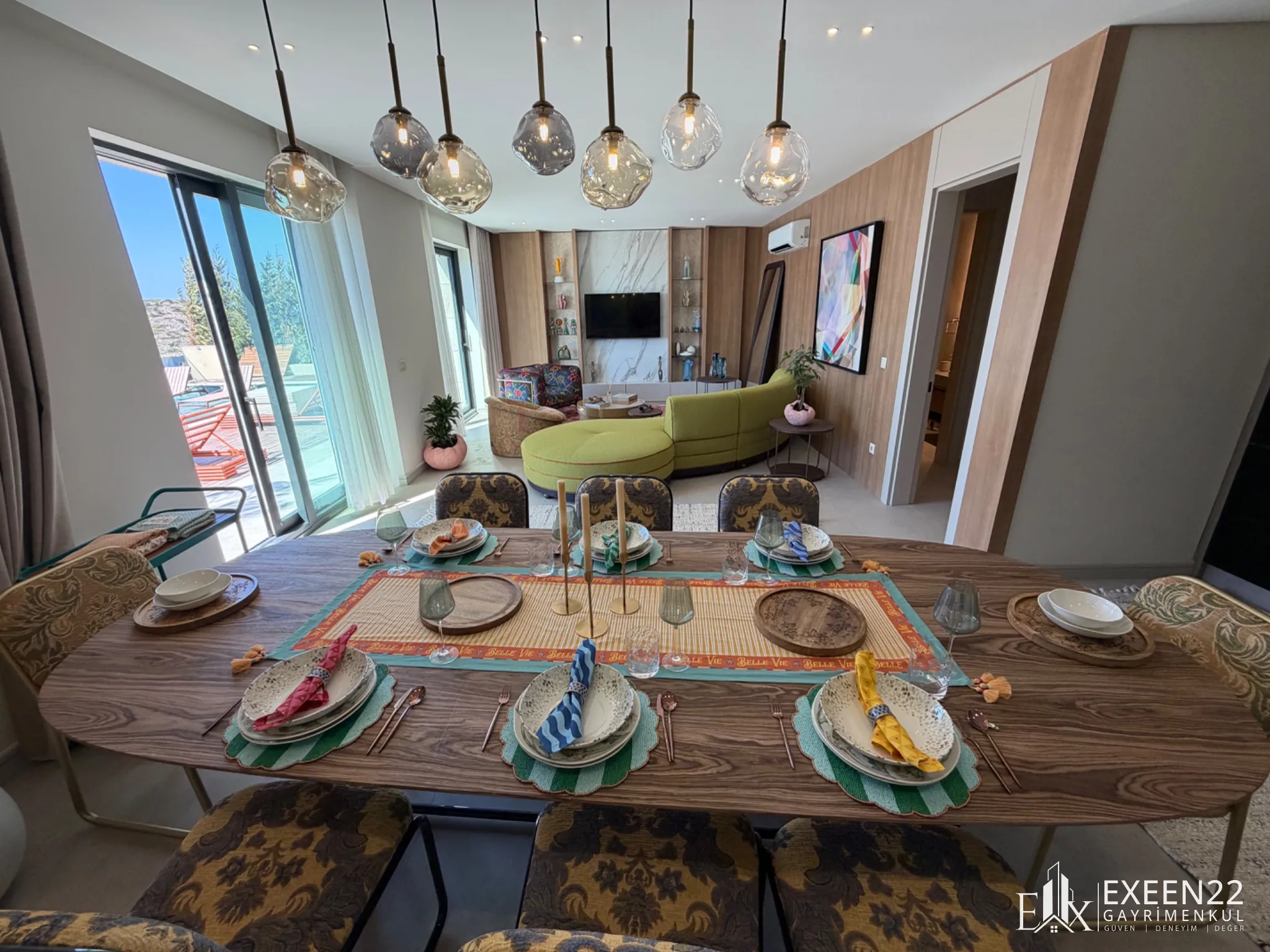 BODRUM GÜMÜŞLÜK  KOYUNBABA'DA DENİZE SIFIR SİTE İÇERİSİNDE EXCLUSİVE  MÜSTAKİL VİLLA
