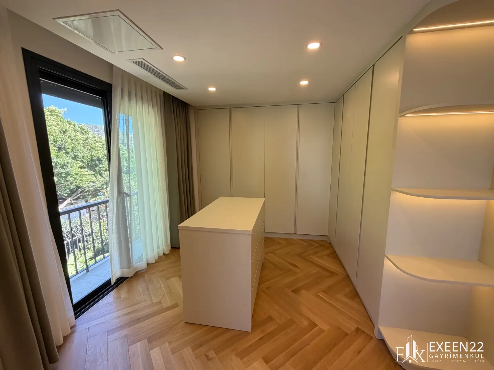BODRUM GÖLKÖY'DE DENİZE SIFIR ÖZEL HAVUZLU  SIFIR  LUXURY VİLLA