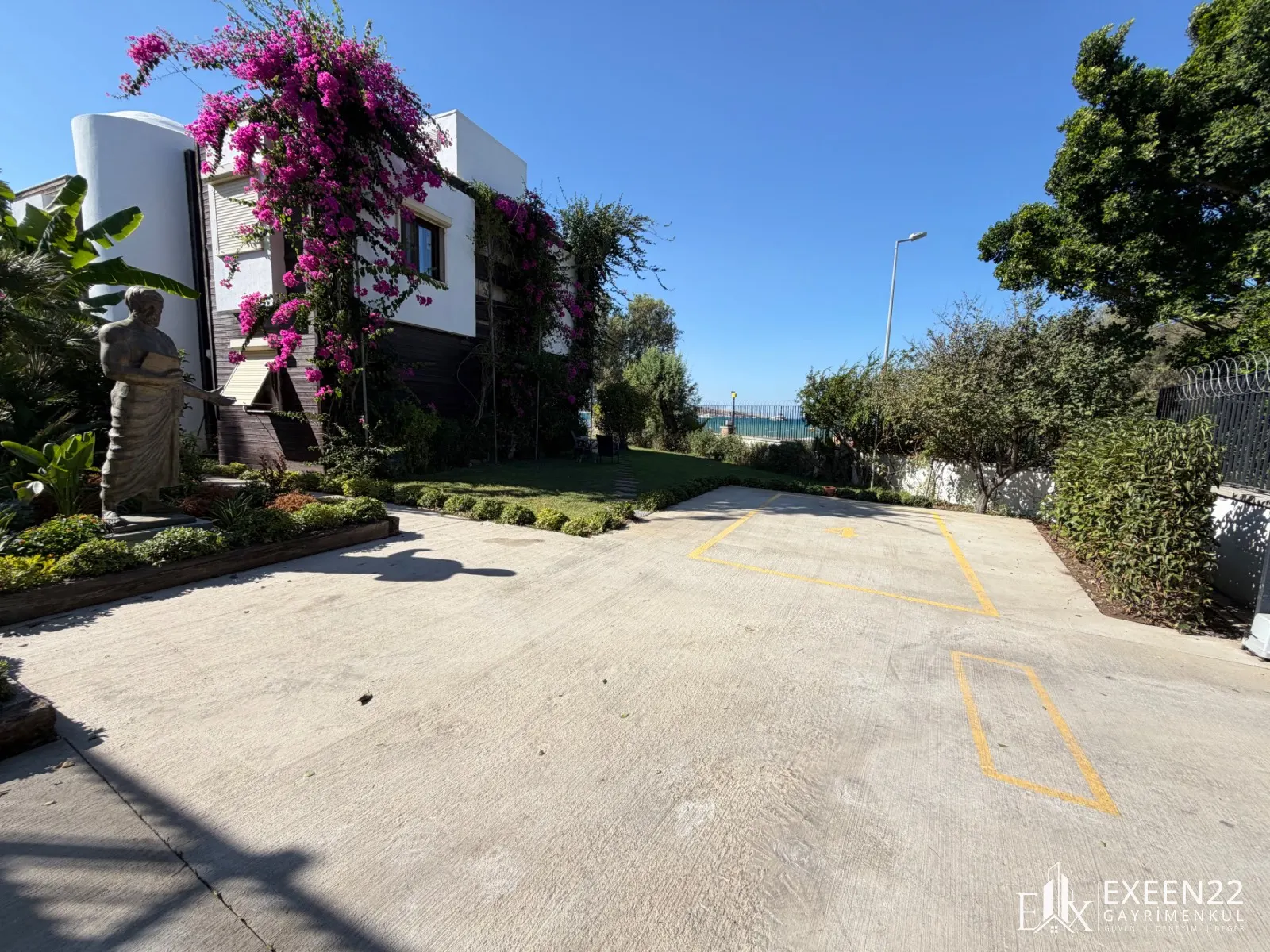 BODRUM GÖLKÖY'DE DENİZE SIFIR ÖZEL HAVUZLU  SIFIR  LUXURY VİLLA