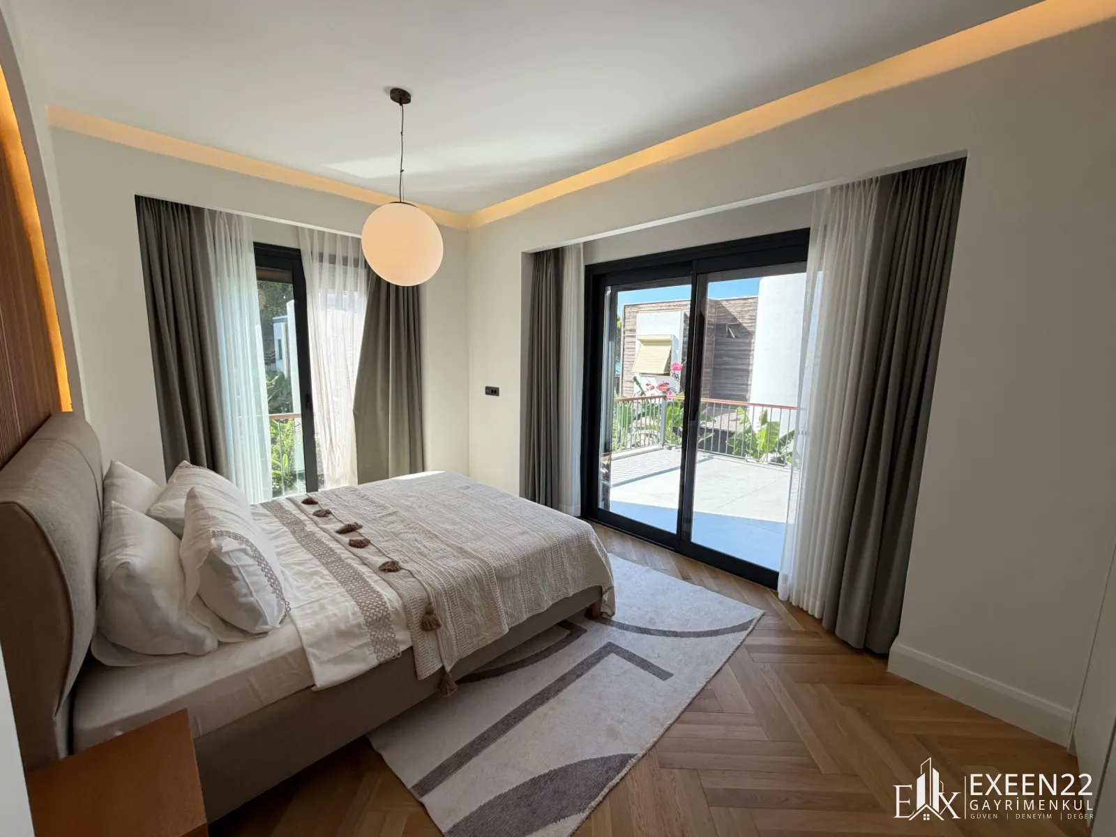 BODRUM GÖLKÖY'DE DENİZE SIFIR ÖZEL HAVUZLU  SIFIR  LUXURY VİLLA